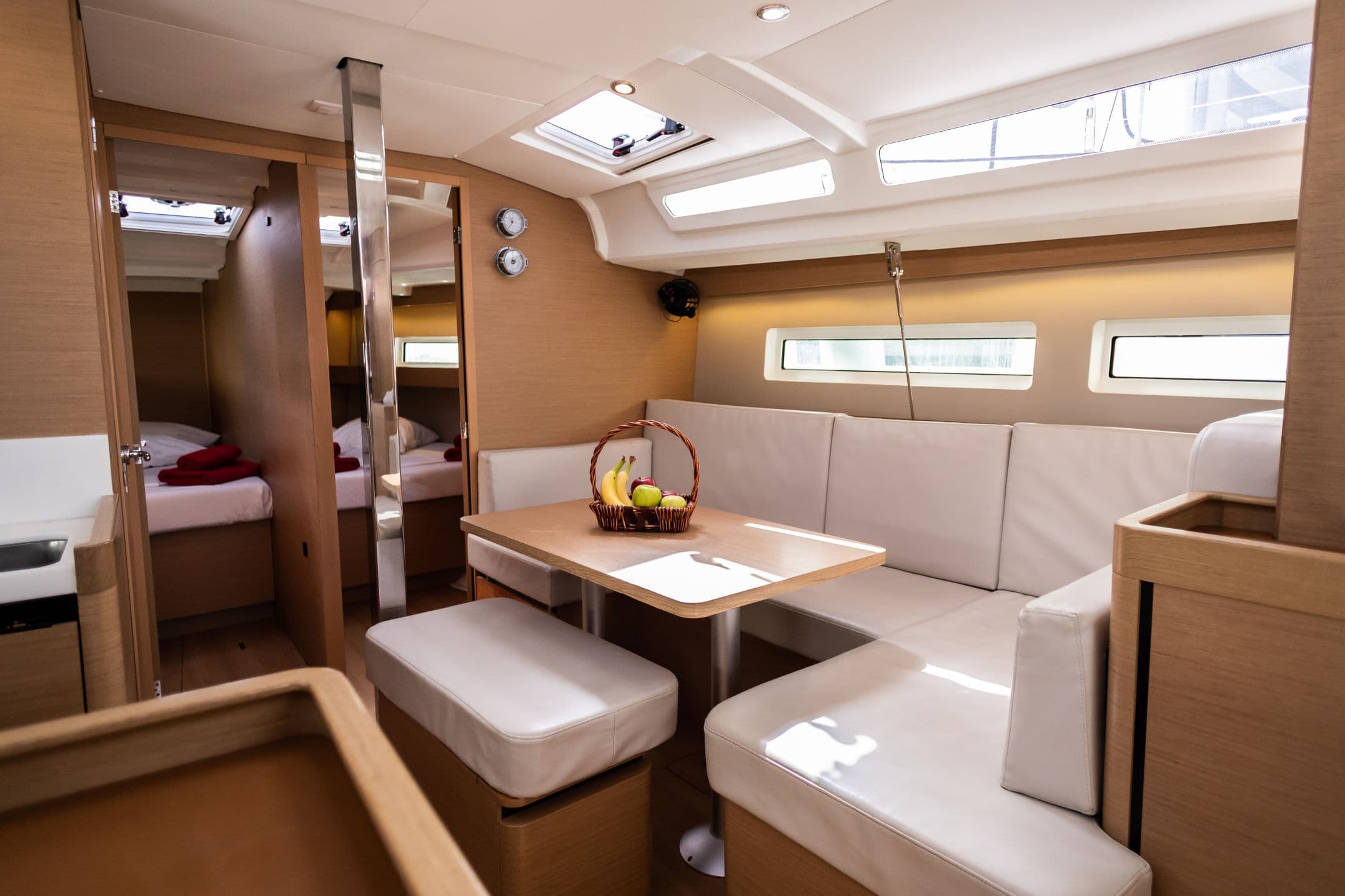 Sun Odyssey 440 - photo 4