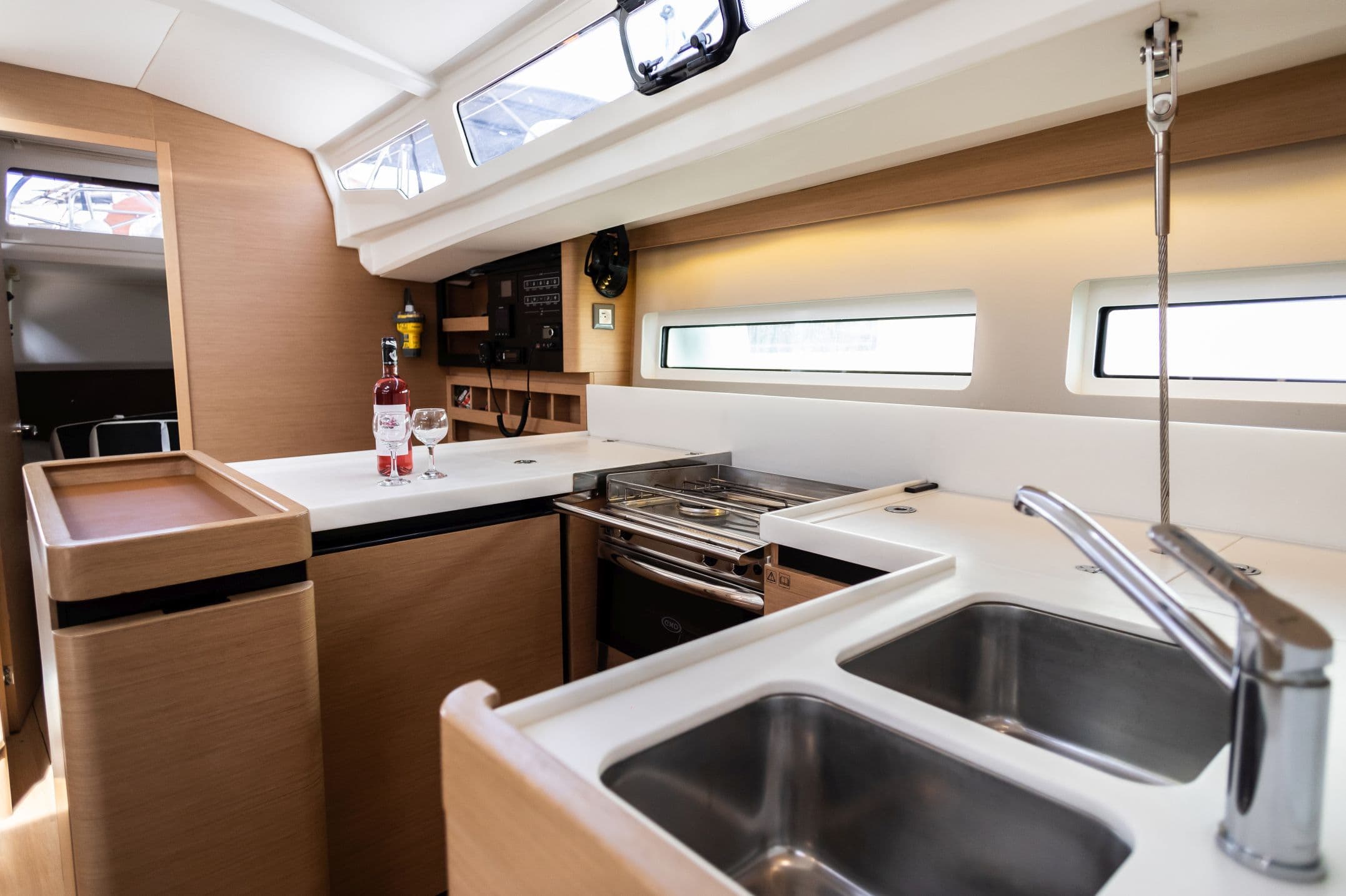 Sun Odyssey 440 - photo 9