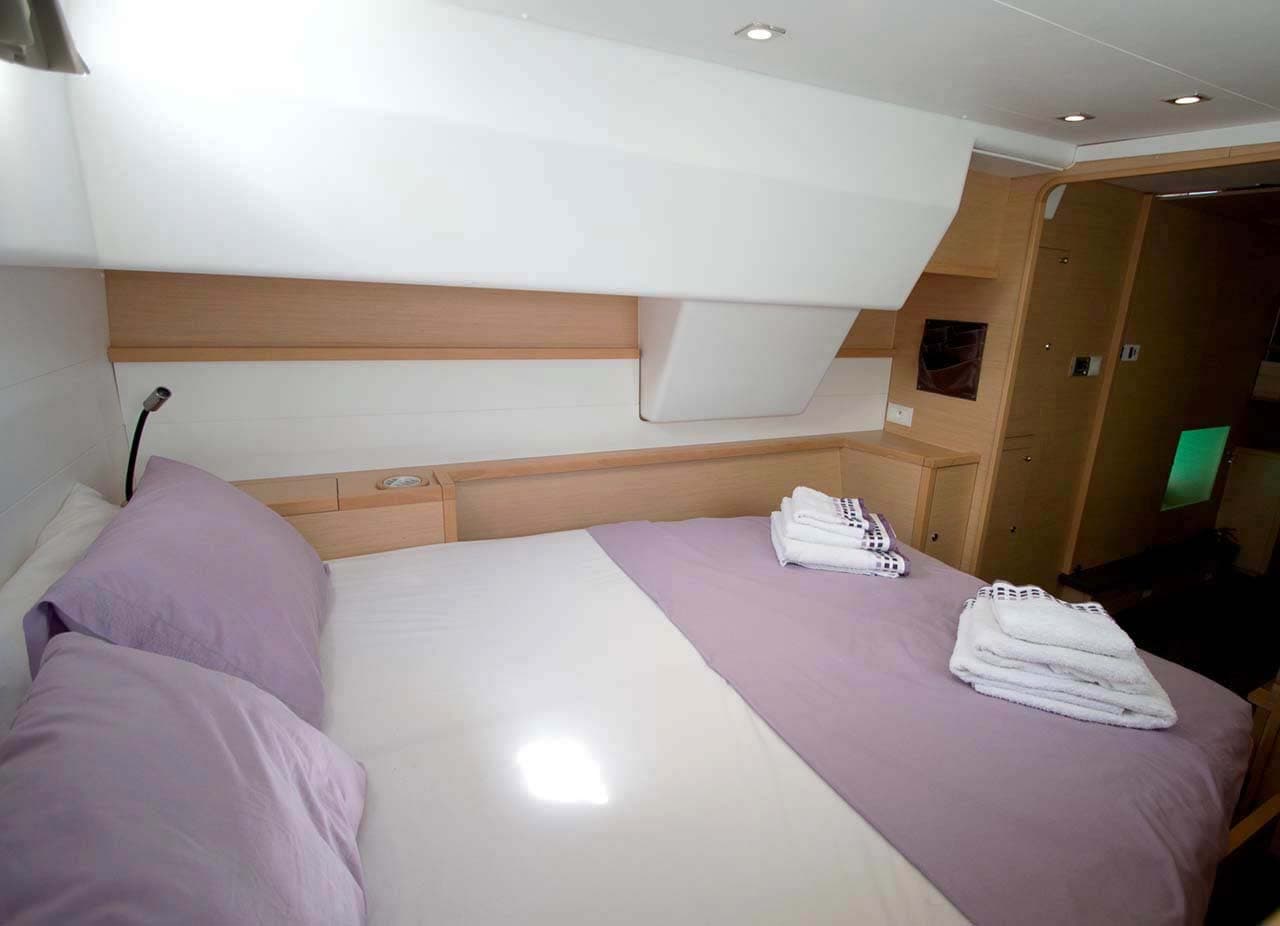 Lagoon 450 Fly - photo 9