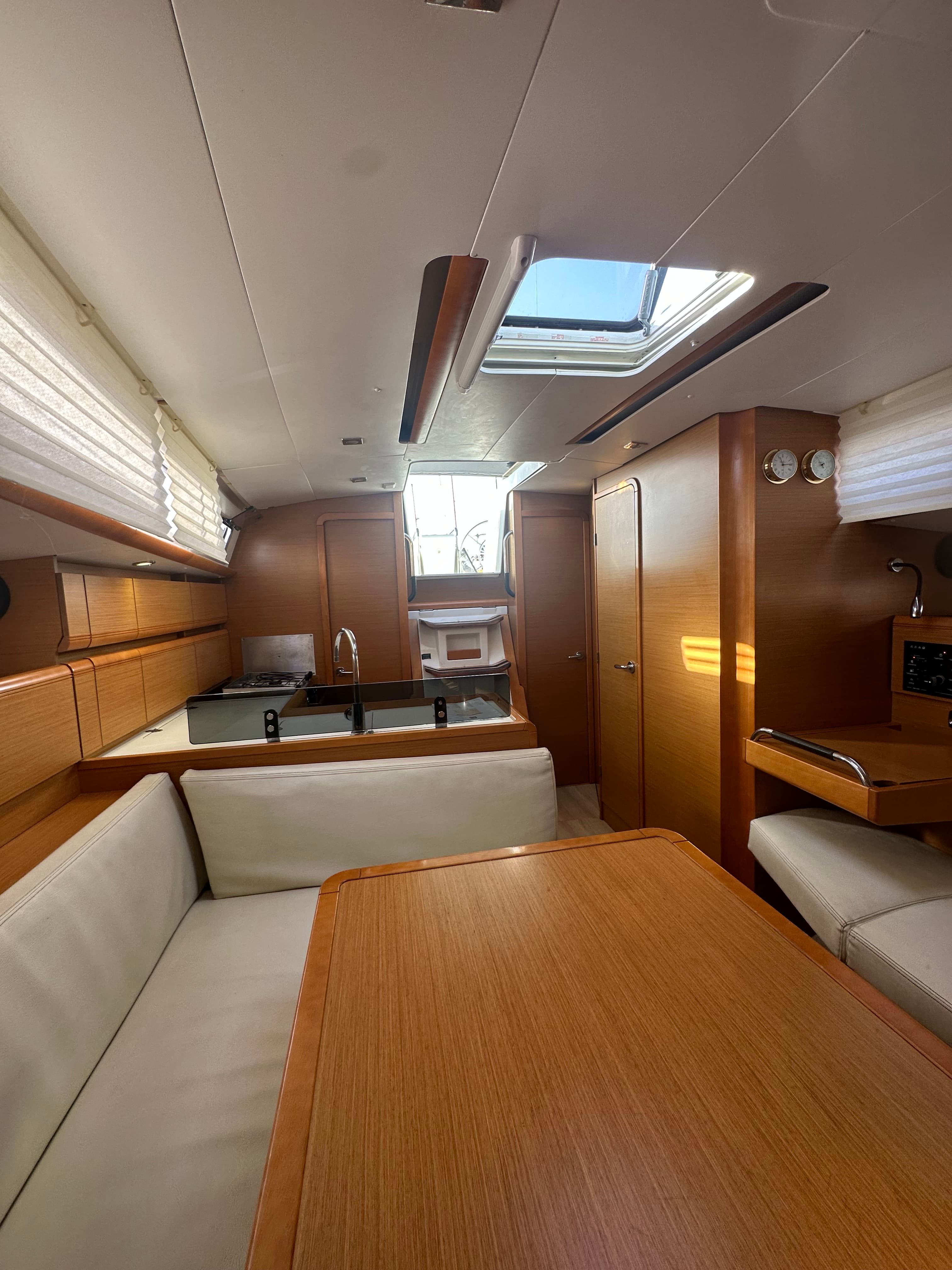 Sun Odyssey 379 - photo 5