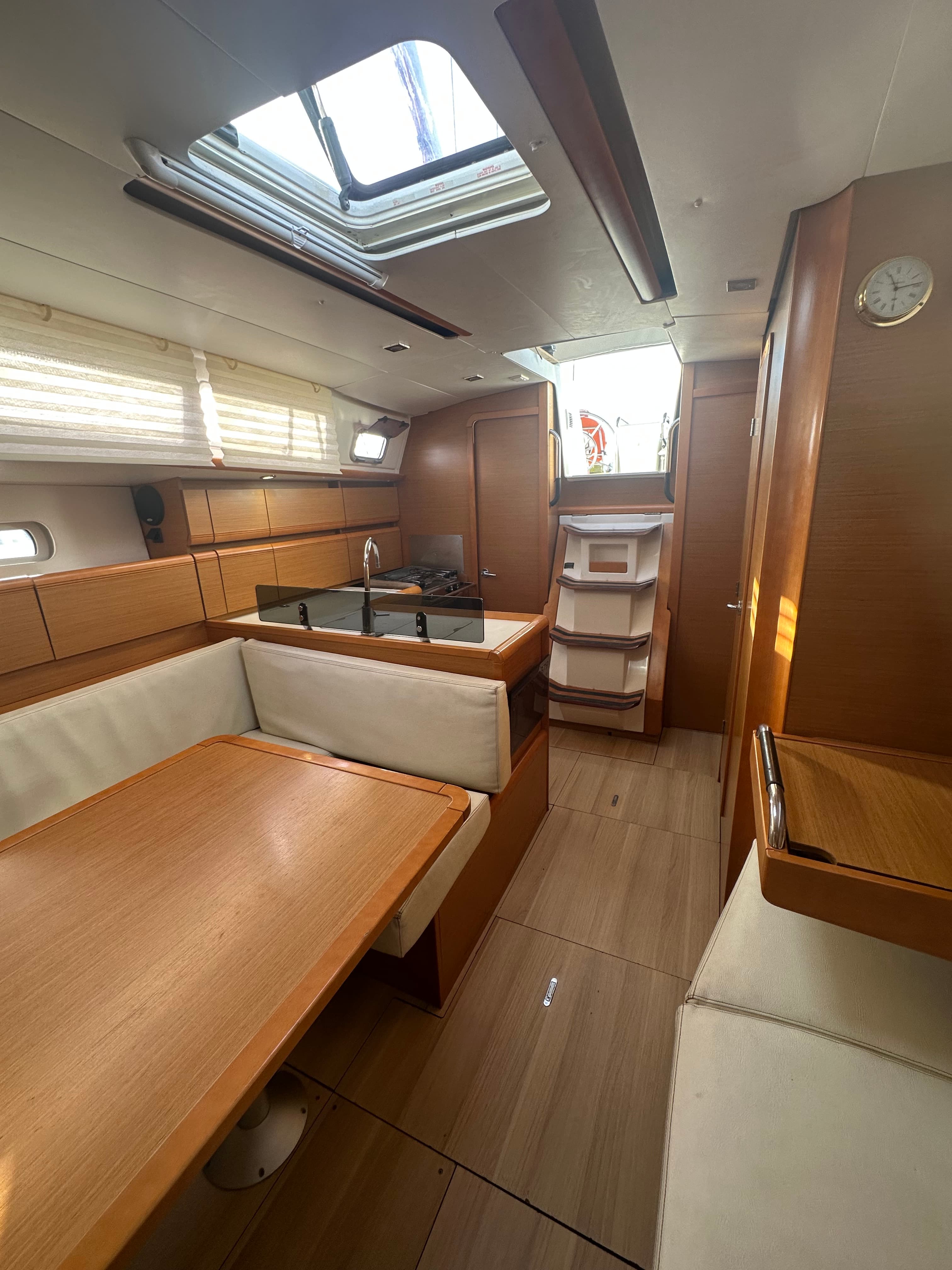 Sun Odyssey 379 - photo 13