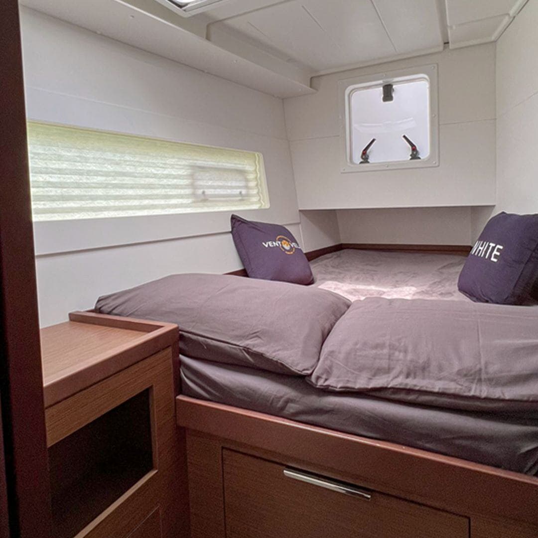 Lagoon 40 - photo 14