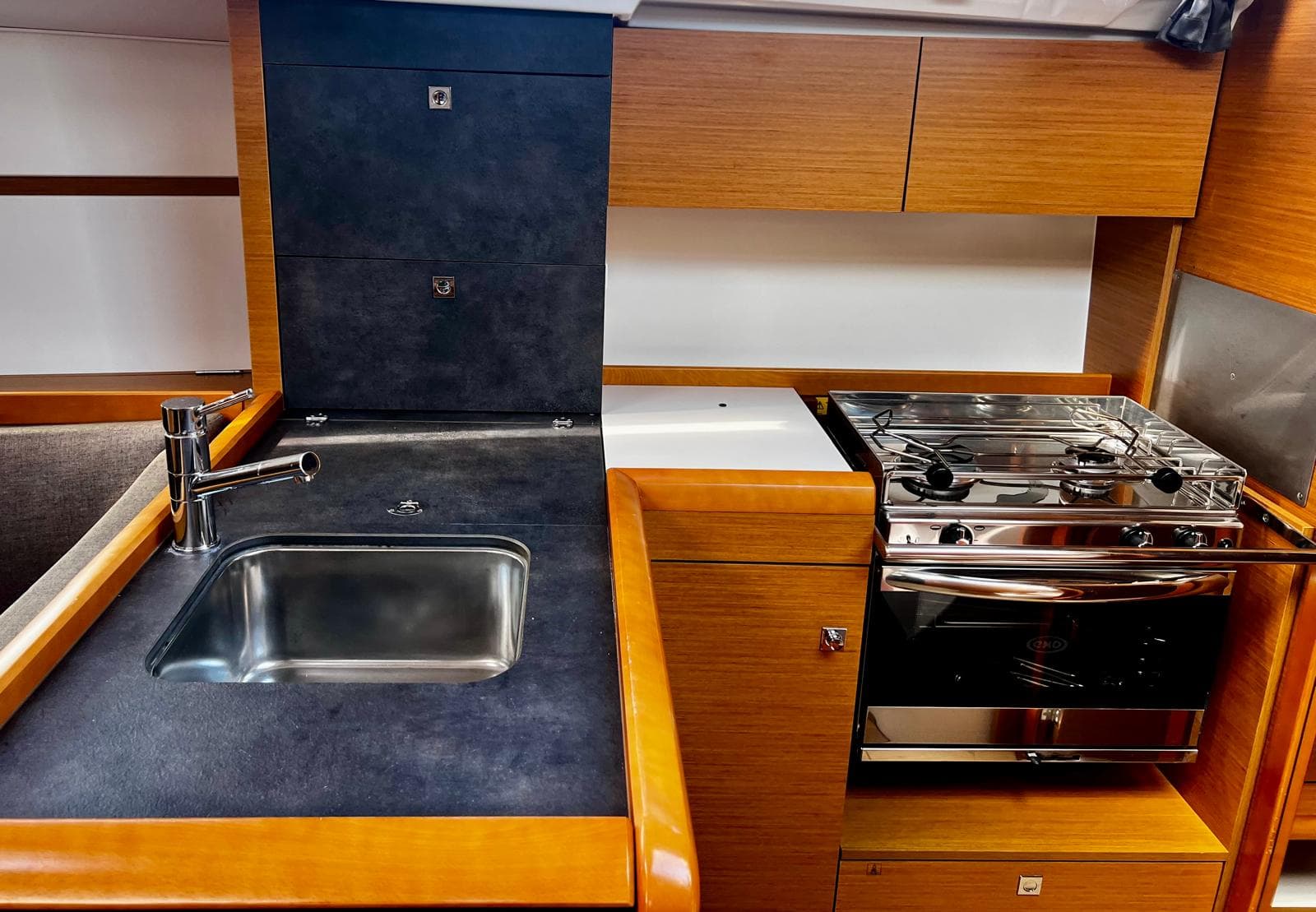 Sun Odyssey 349 - photo 9