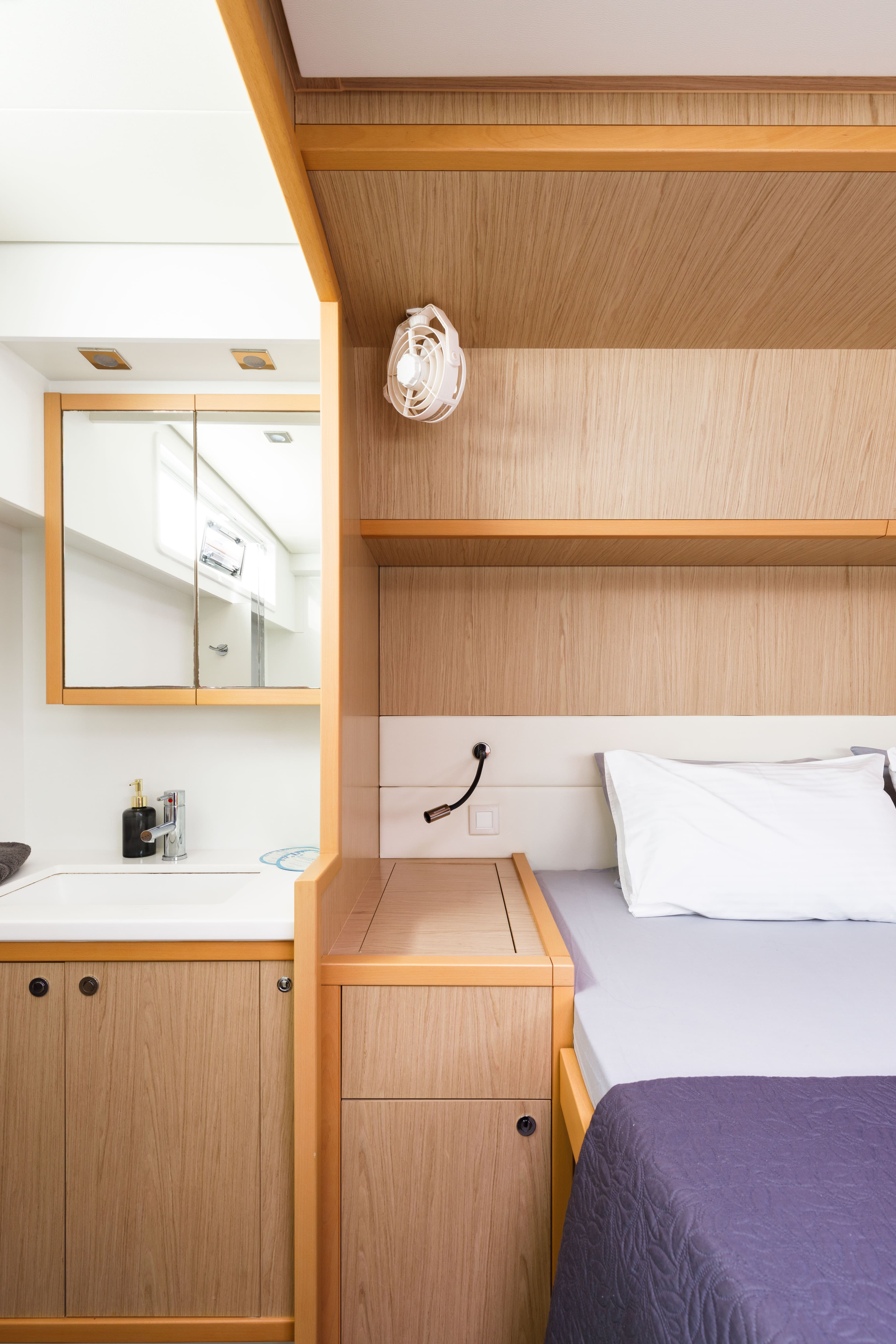 Lagoon 52 - photo 15