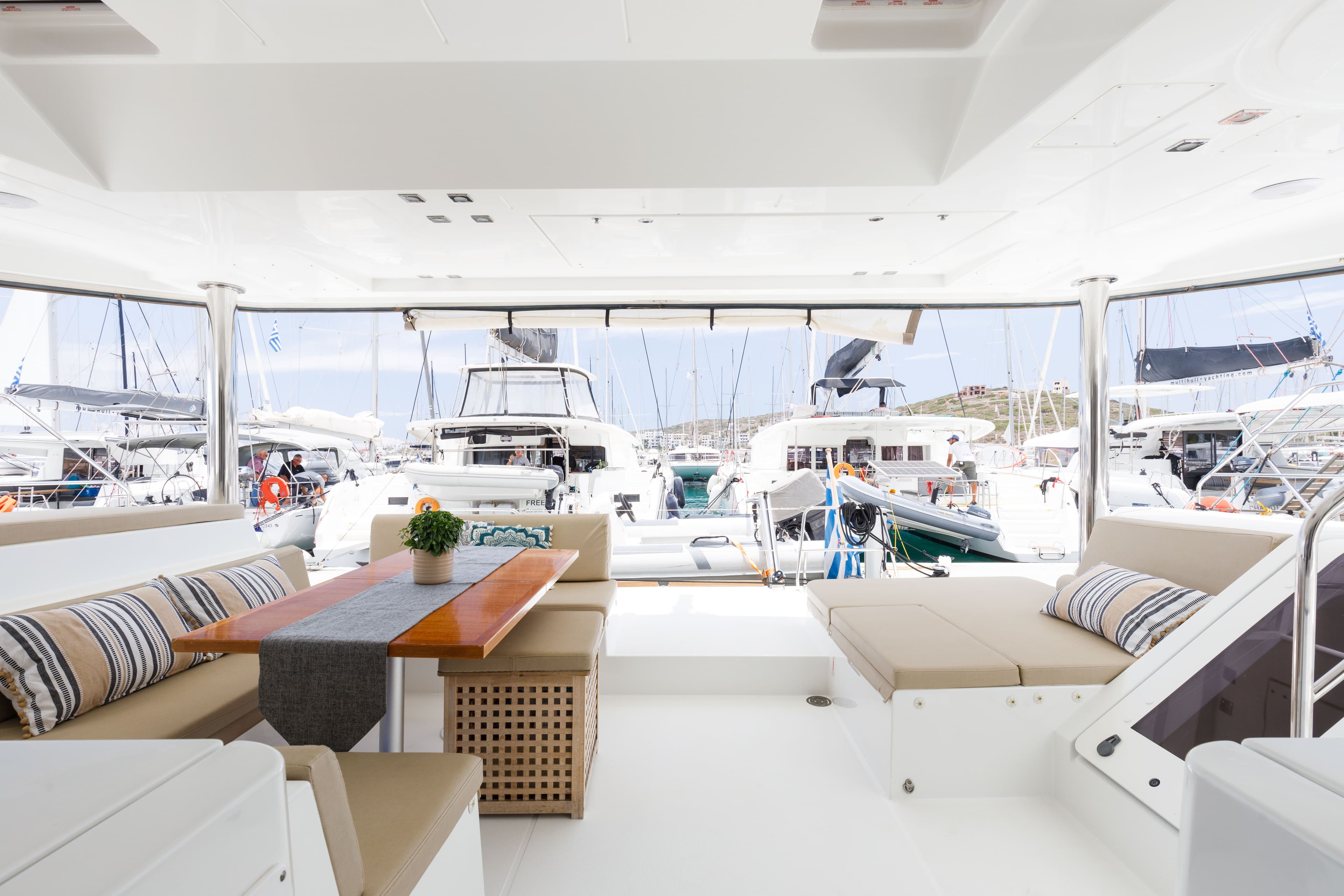 Lagoon 52 - photo 18