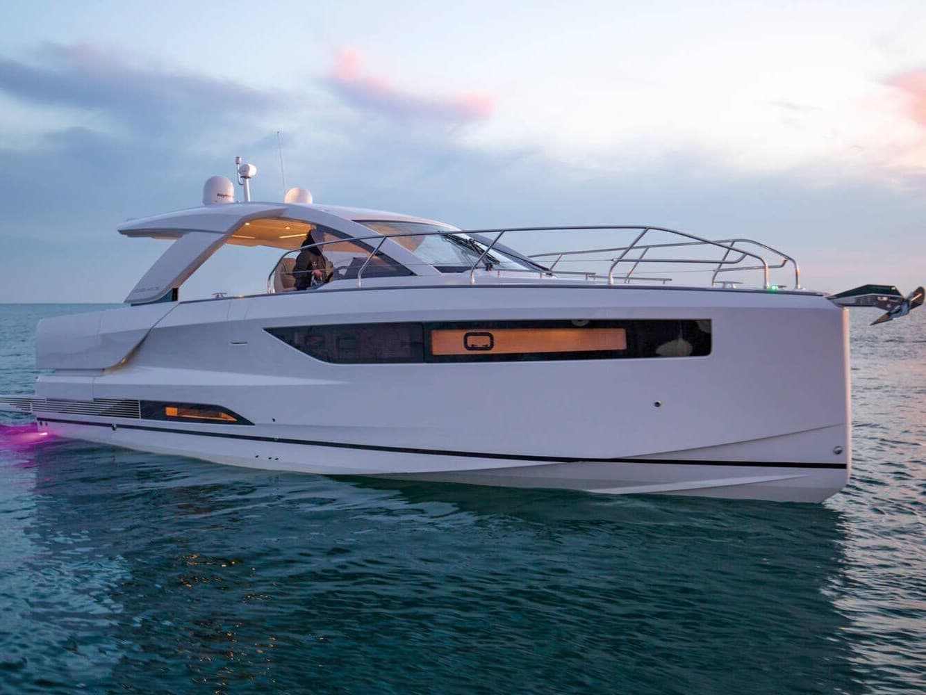 Jeanneau DB/43IB - photo