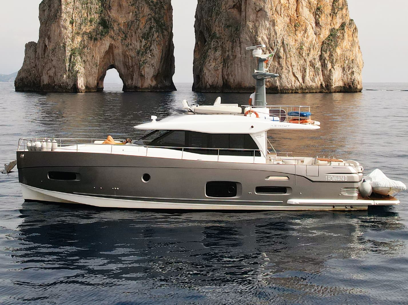 Azimut Magellano 53 - photo