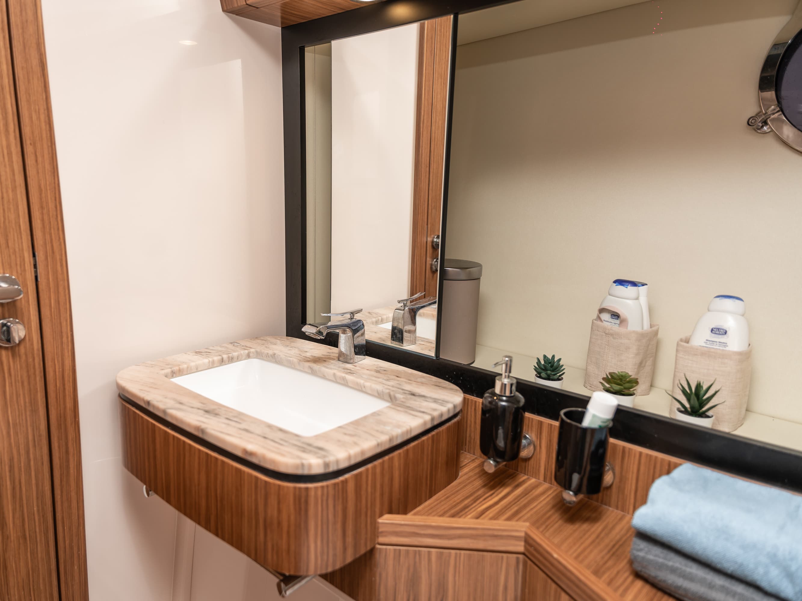 Azimut Magellano 53 - photo 20