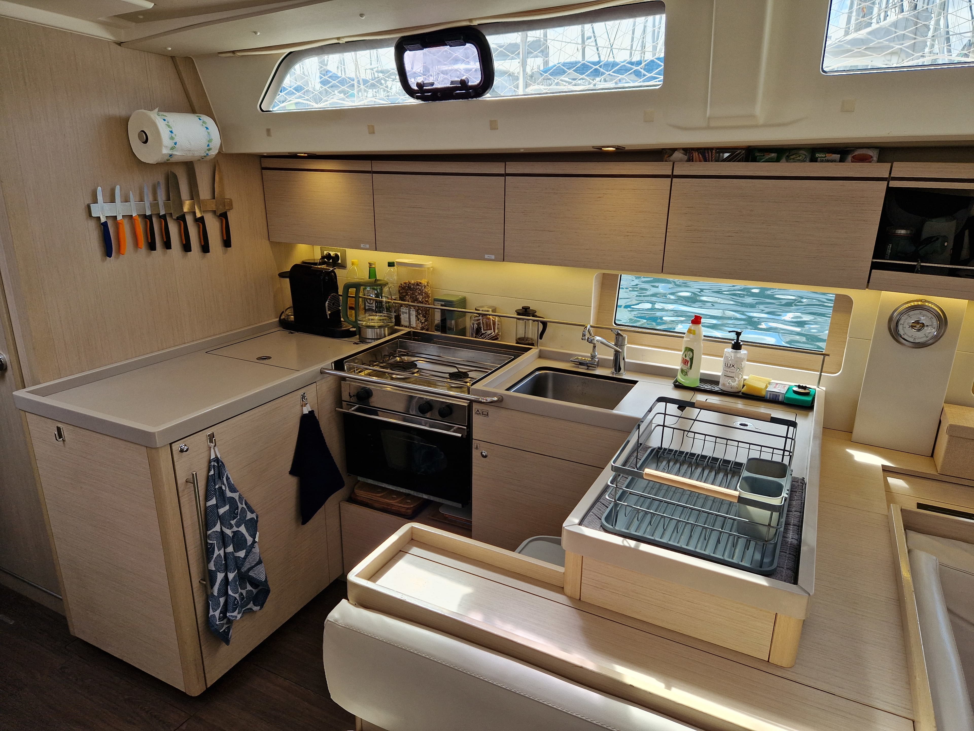 Oceanis 51.1 - photo 5