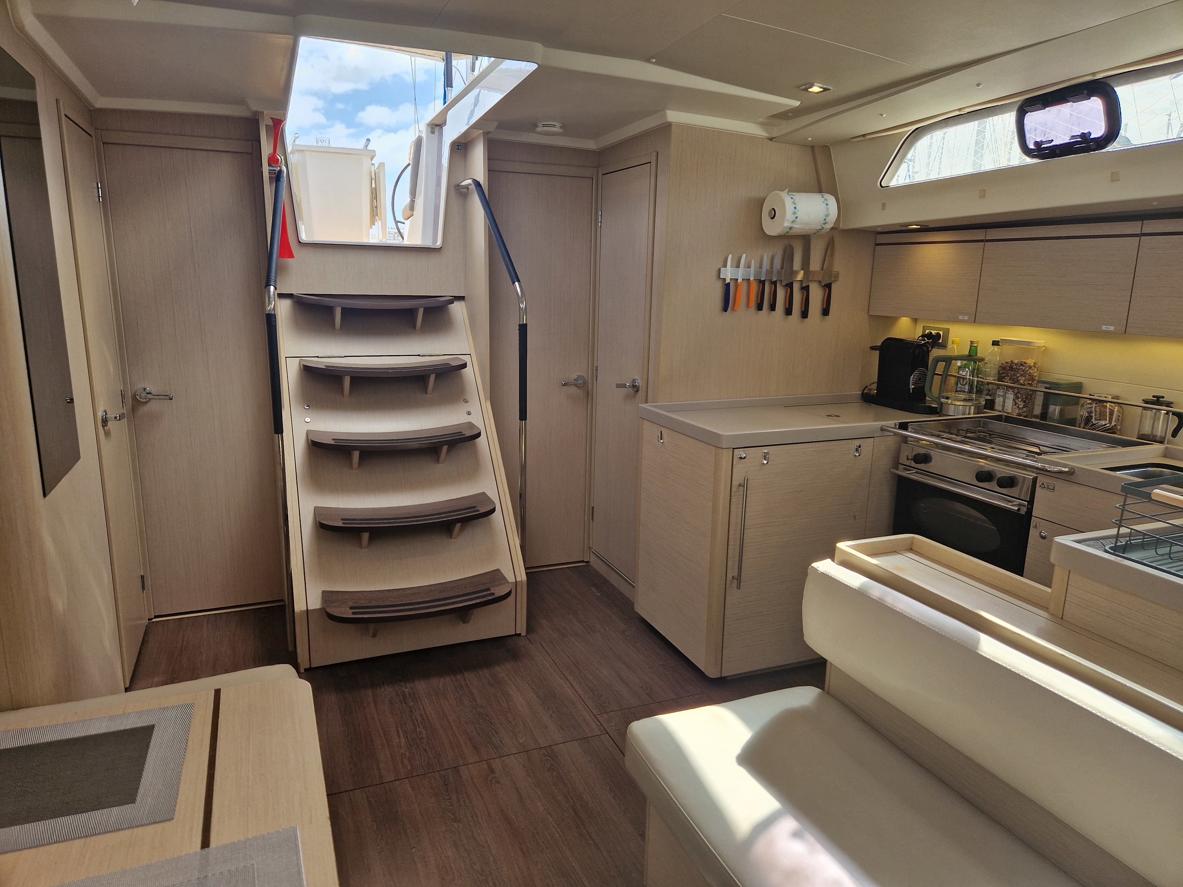 Oceanis 51.1 - photo 13