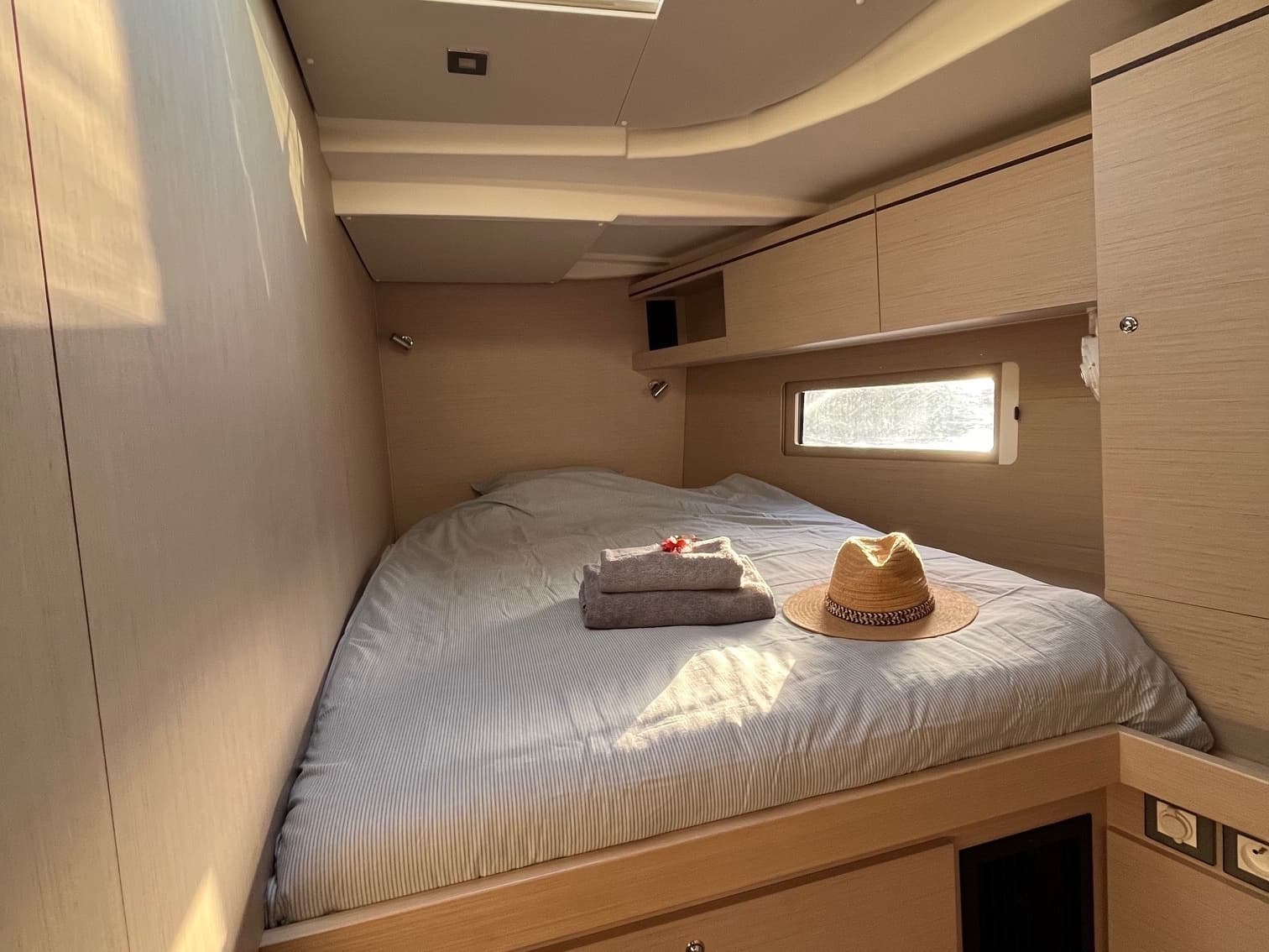 Oceanis 51.1 - photo 15