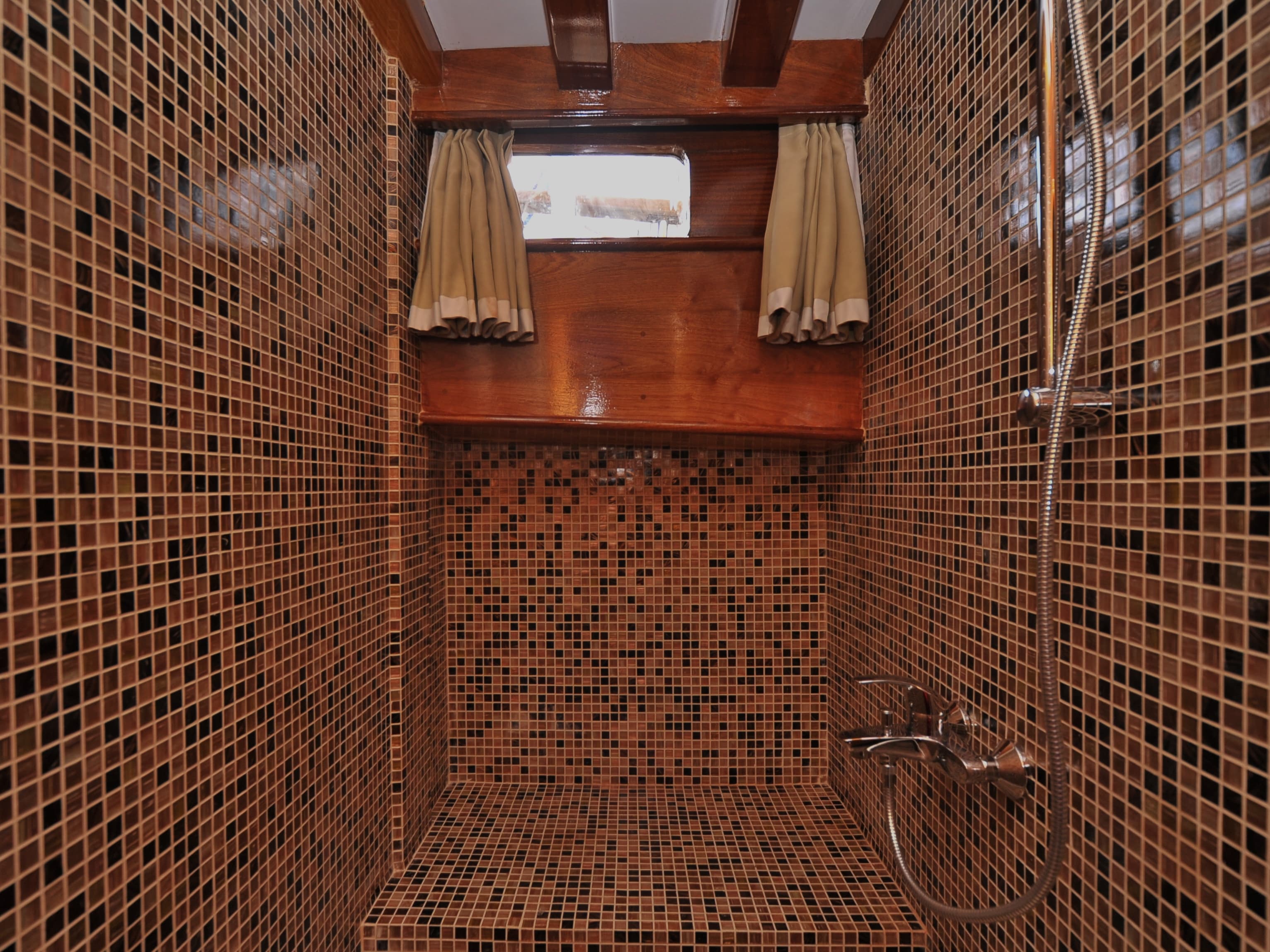 Luxury Sailing Yacht - photo 32