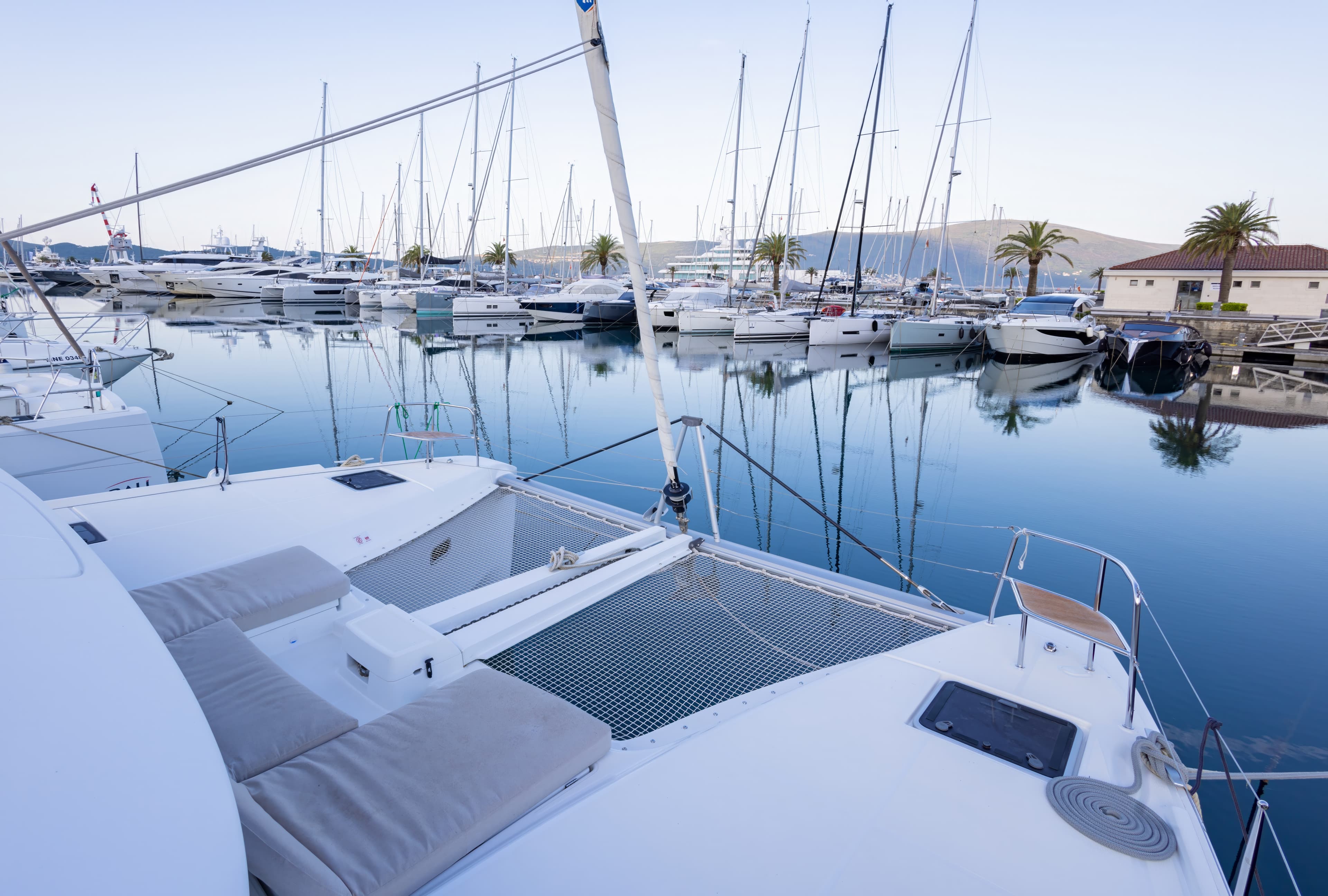 Lagoon 46  - photo 9