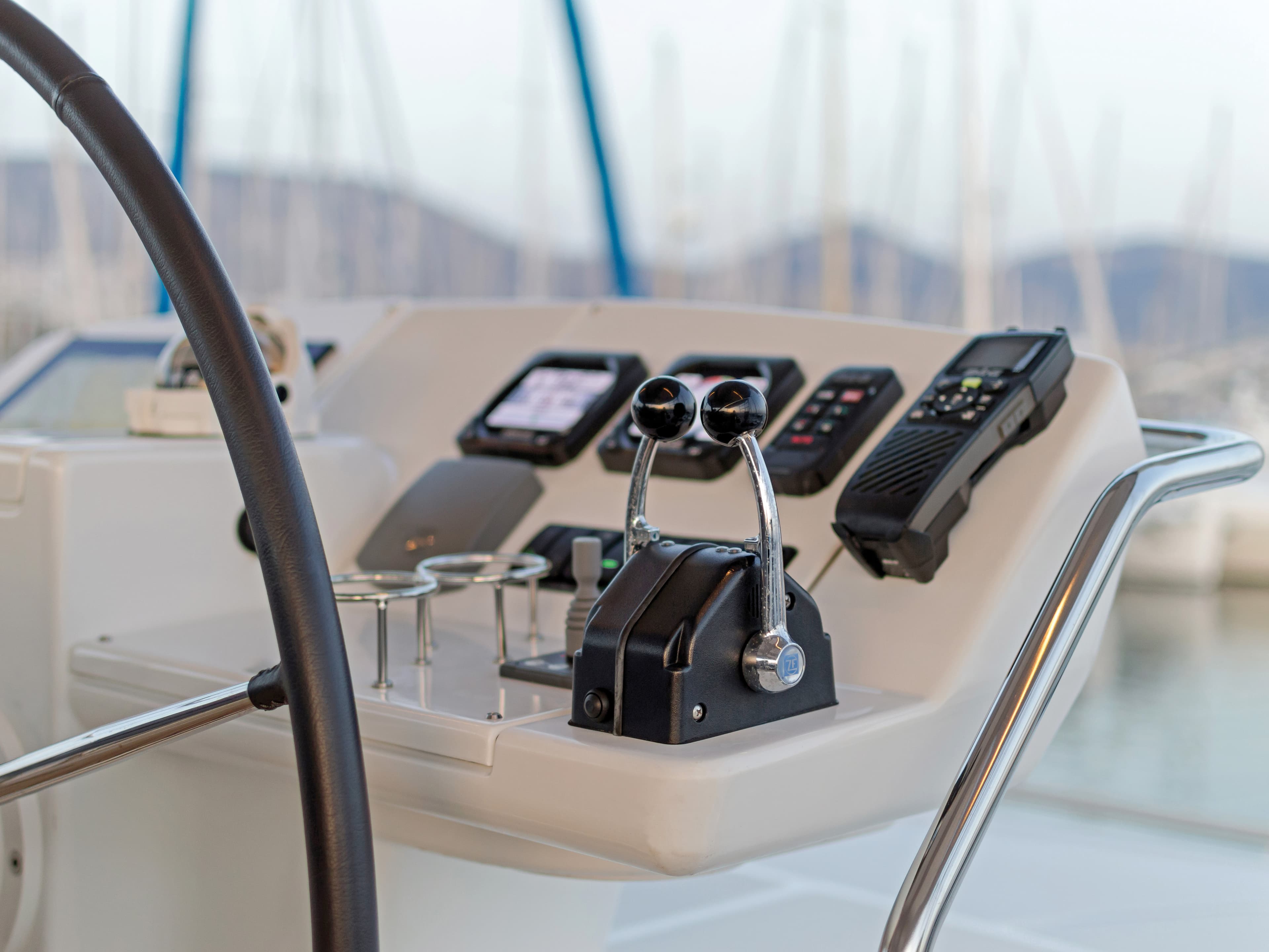 Lagoon 560 - photo 12