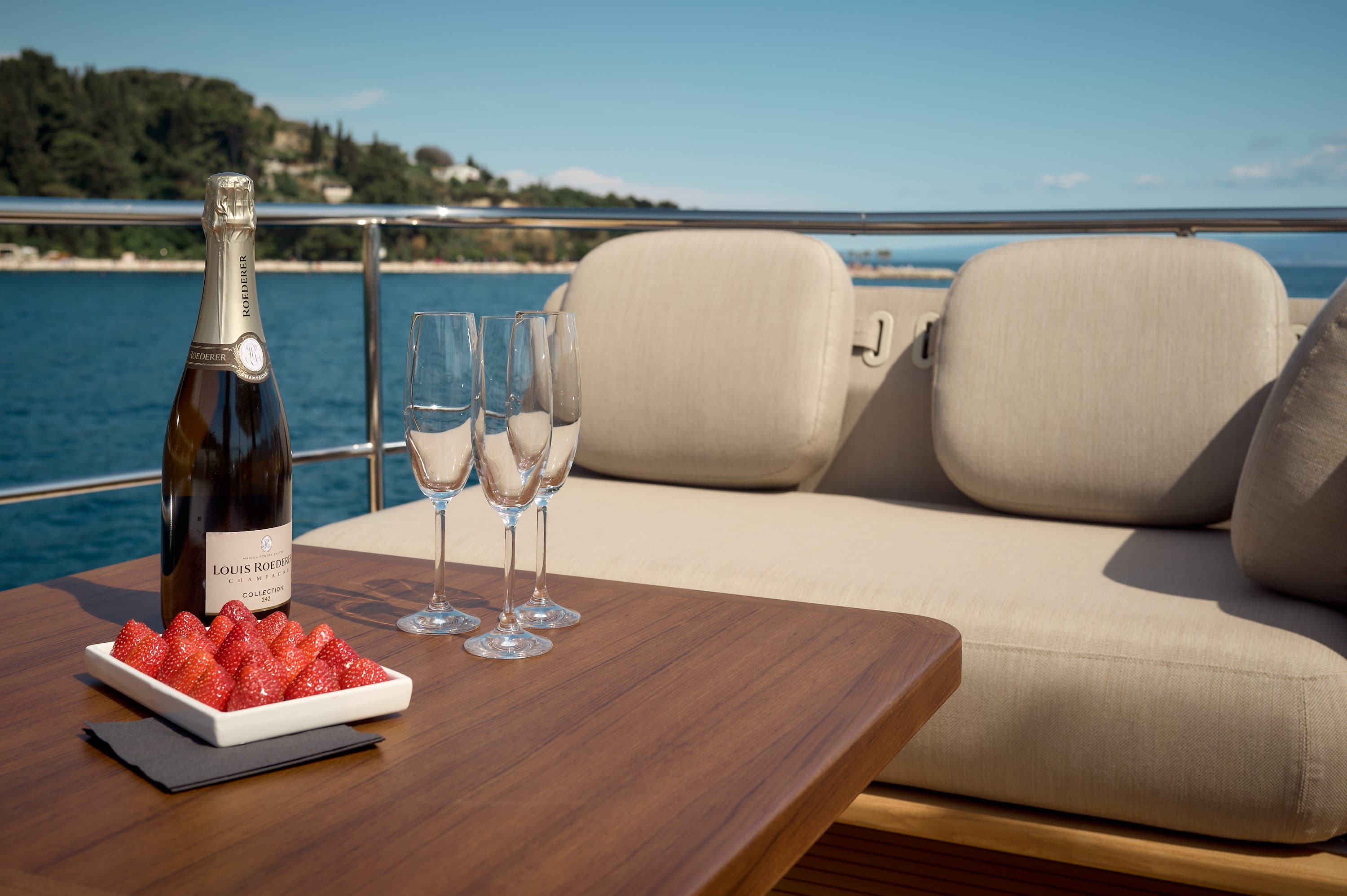 Azimut Magellano 66 - photo 43