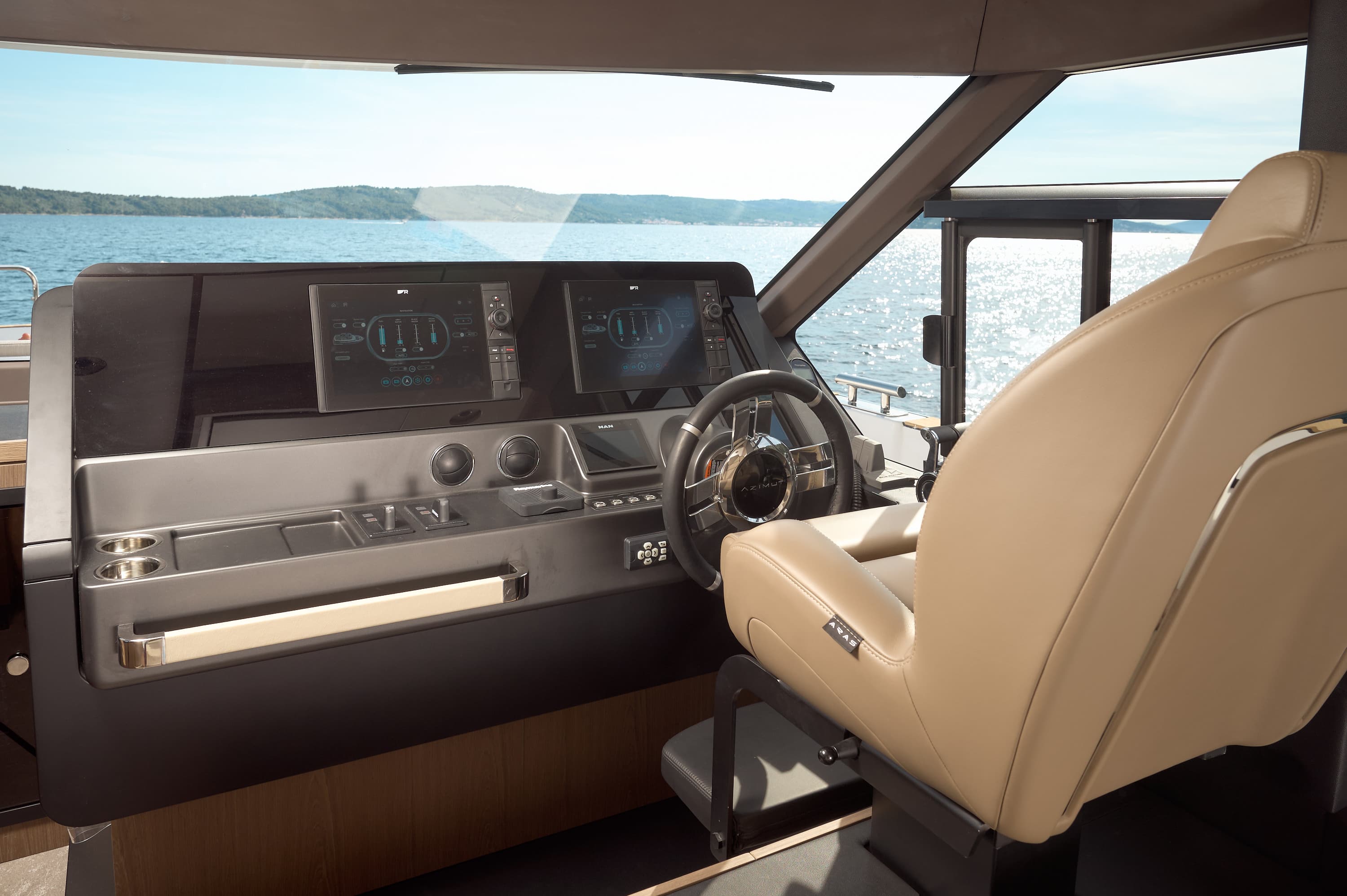 Azimut Magellano 66 - photo 28