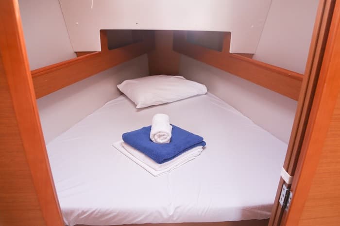 Sun Odyssey 33i - photo 7