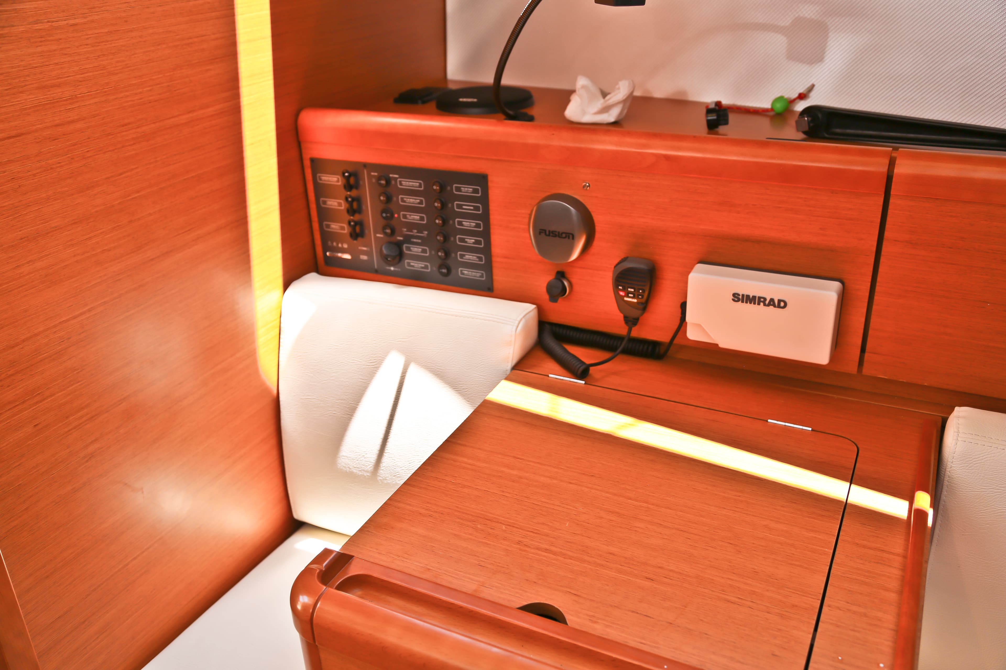 Sun Odyssey 33i - photo 11