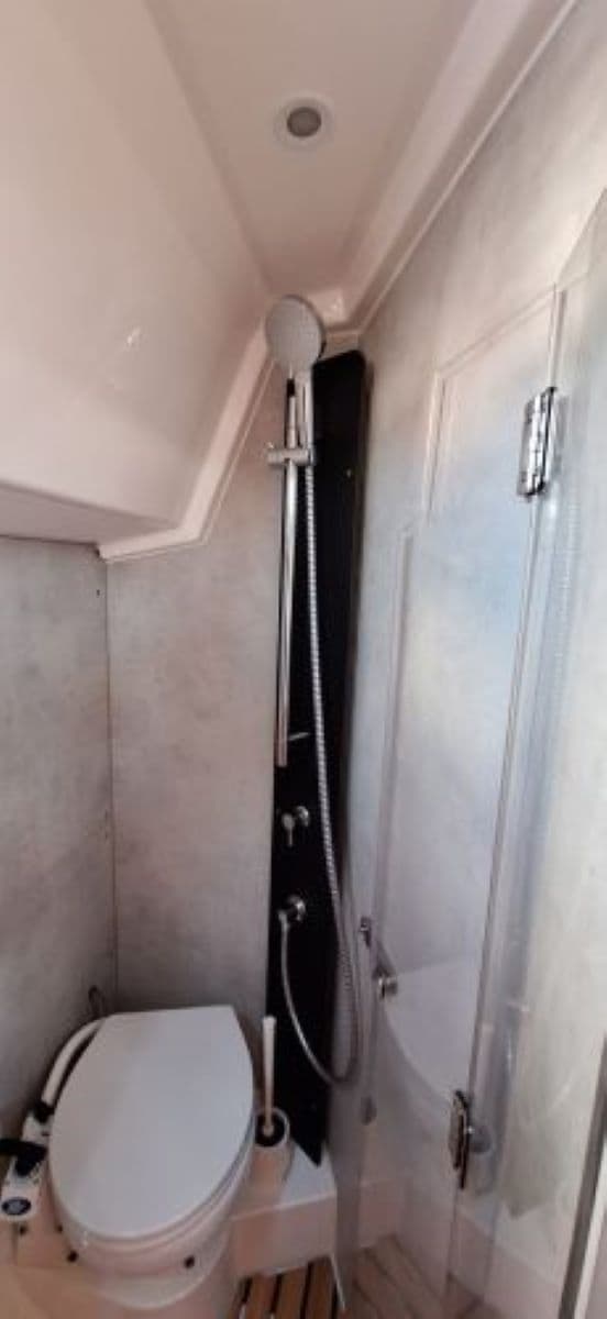 Bavaria C38 - photo 10