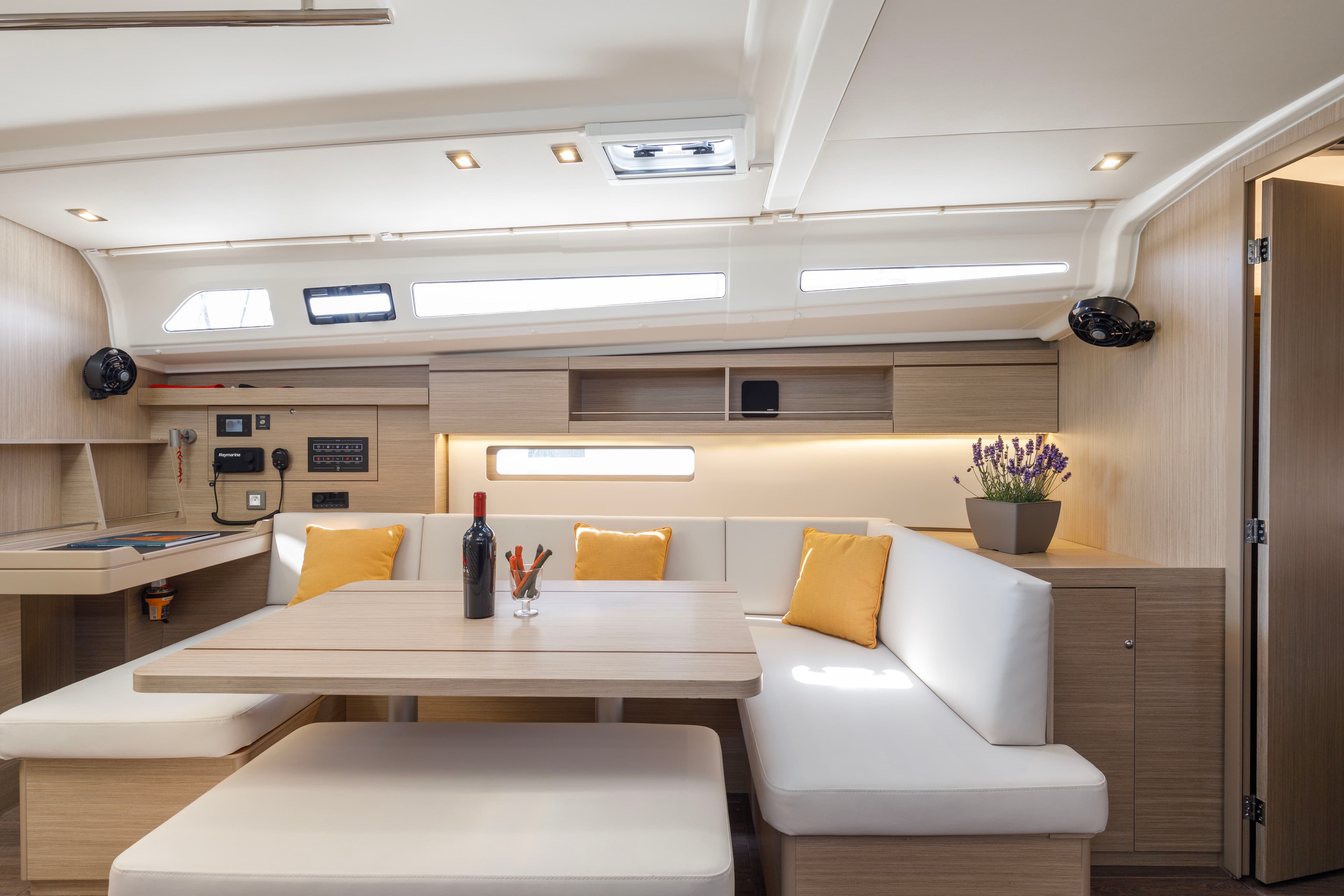 Oceanis 40.1 - photo 16