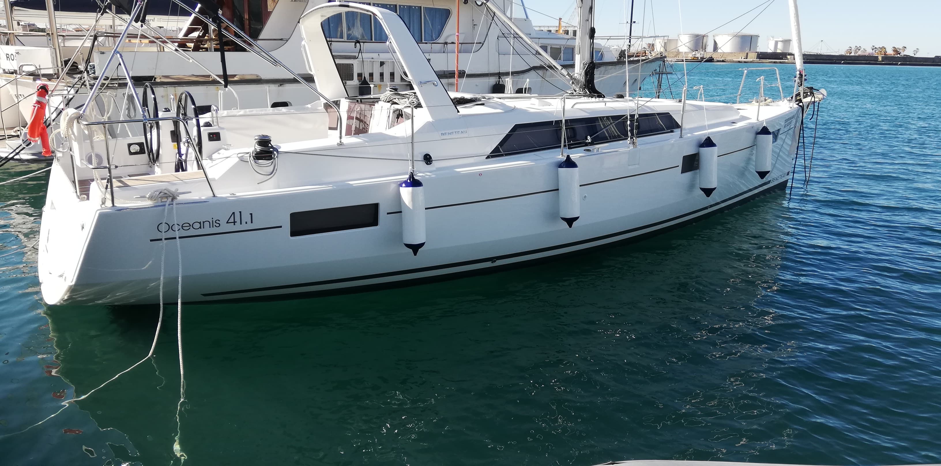 Oceanis 41.1 - photo 4