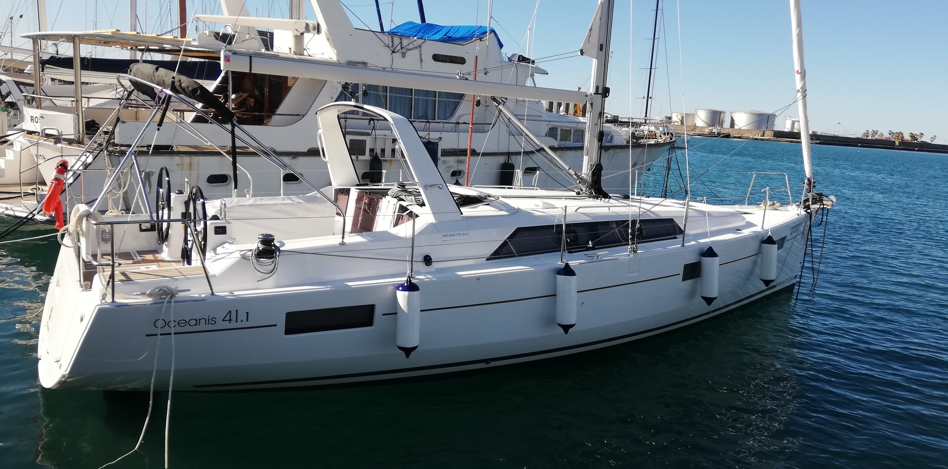 Oceanis 41.1 - photo 7