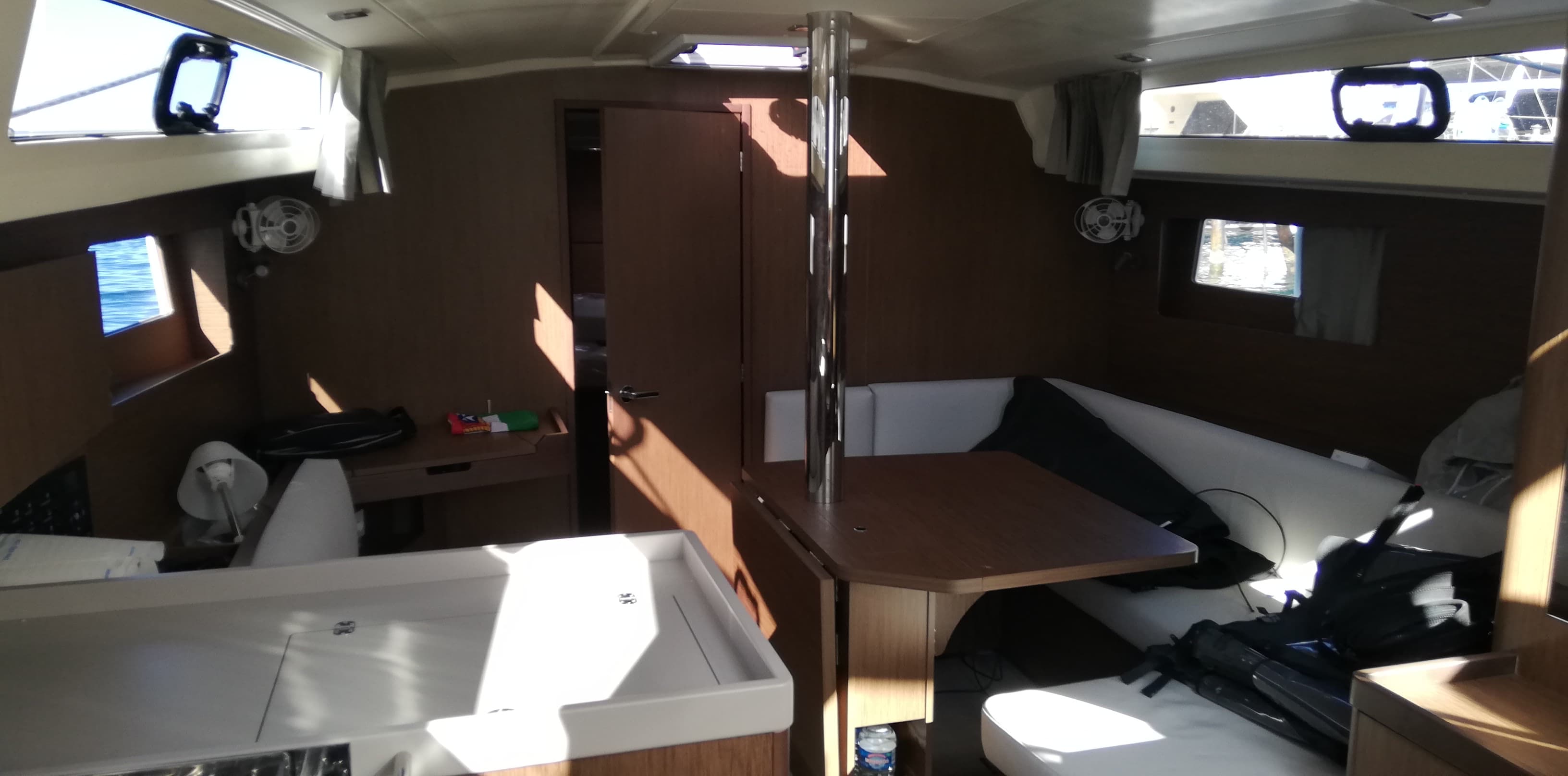 Oceanis 41.1 - photo 5