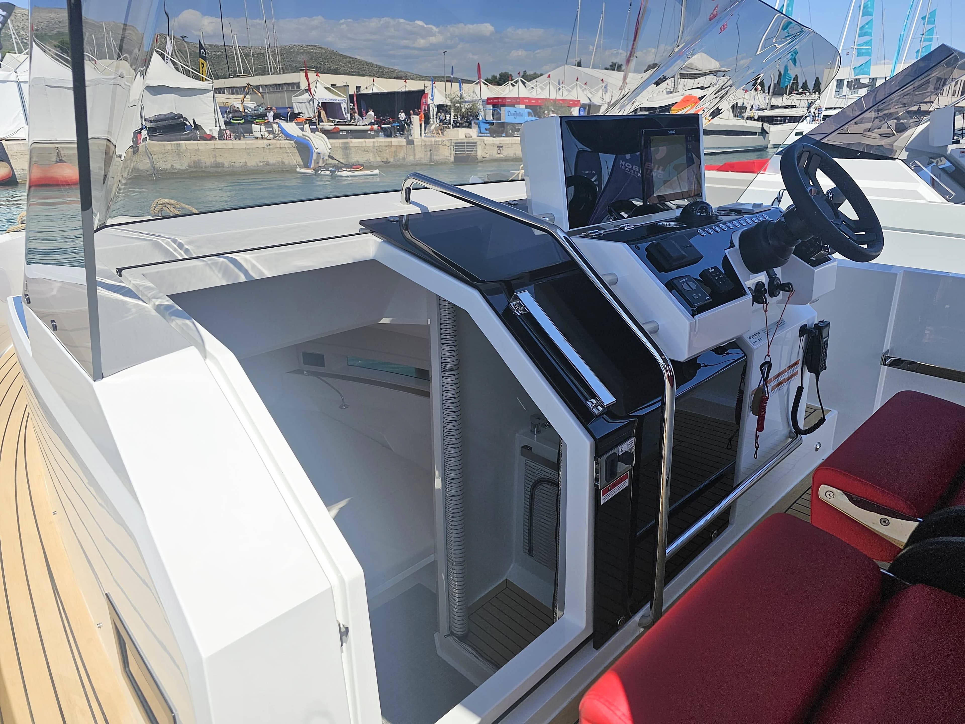 De Antonio D32 - photo 5