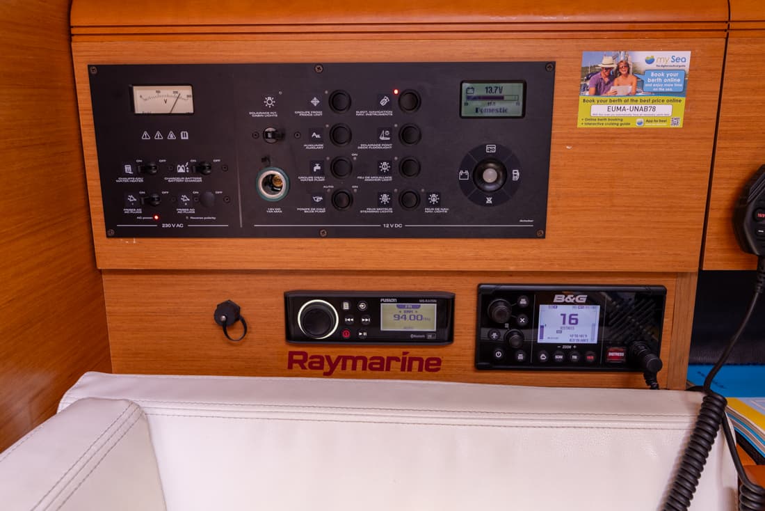 Sun Odyssey 449 - photo 8