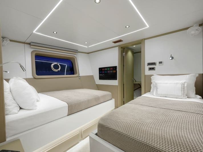 Motoryacht - photo 19