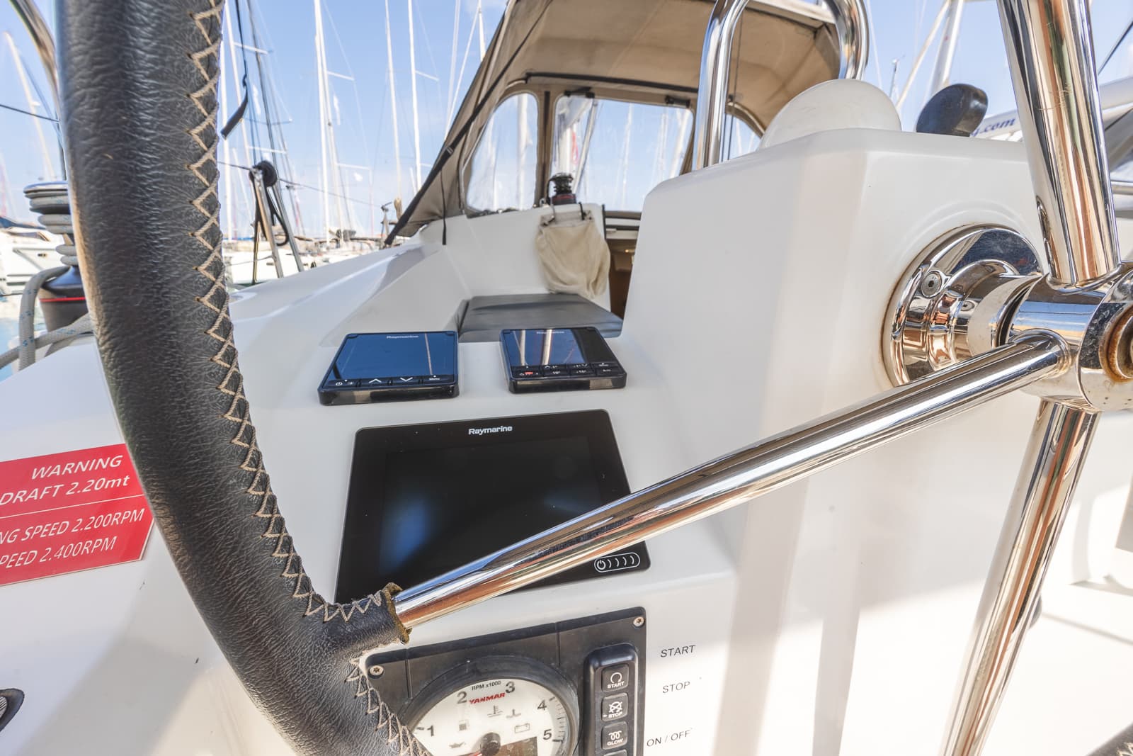 Oceanis 38.1 - photo 23