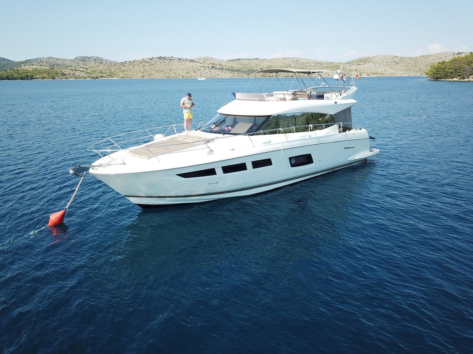 Prestige 550 Fly - photo 20