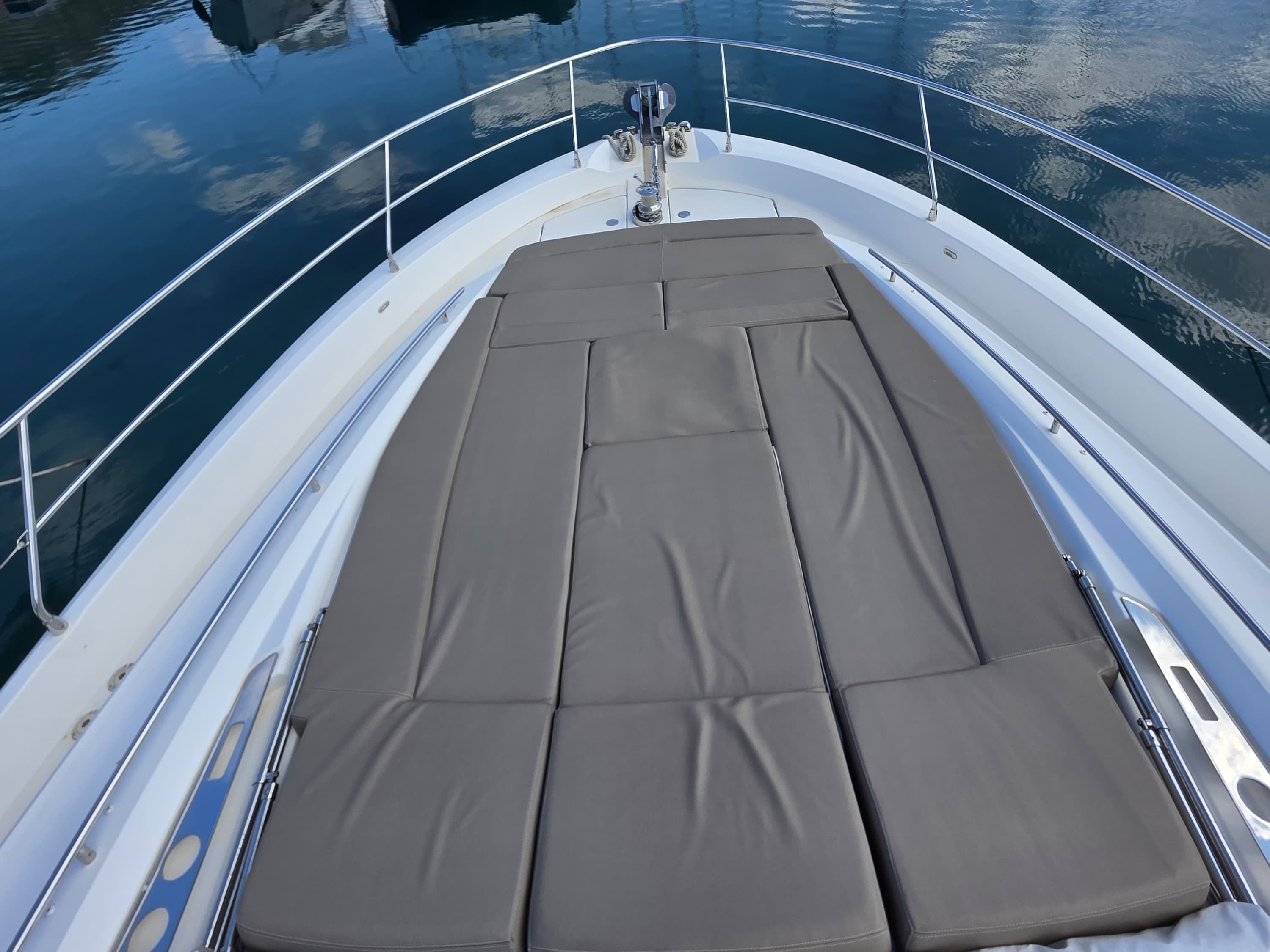 Prestige 550 Fly - photo 26