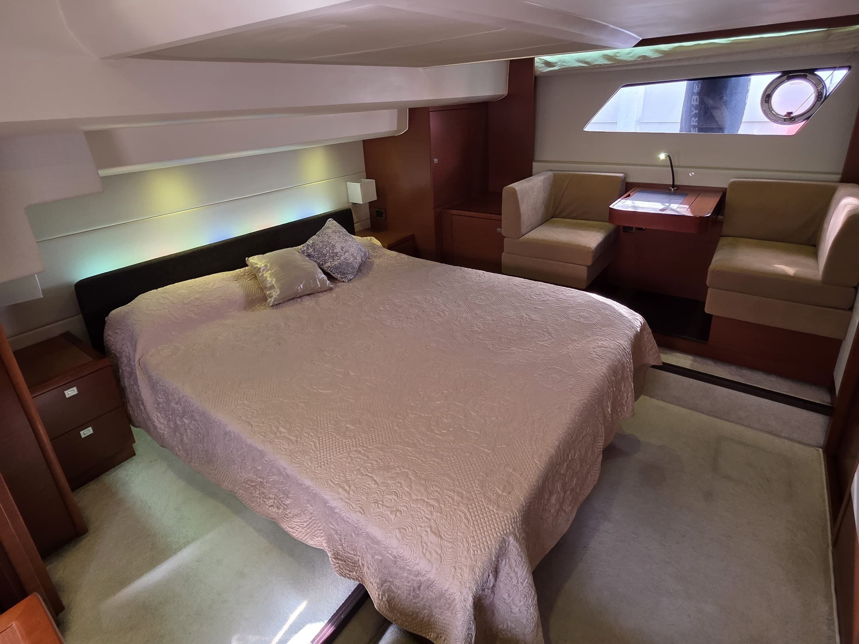 Prestige 550 Fly - photo 14