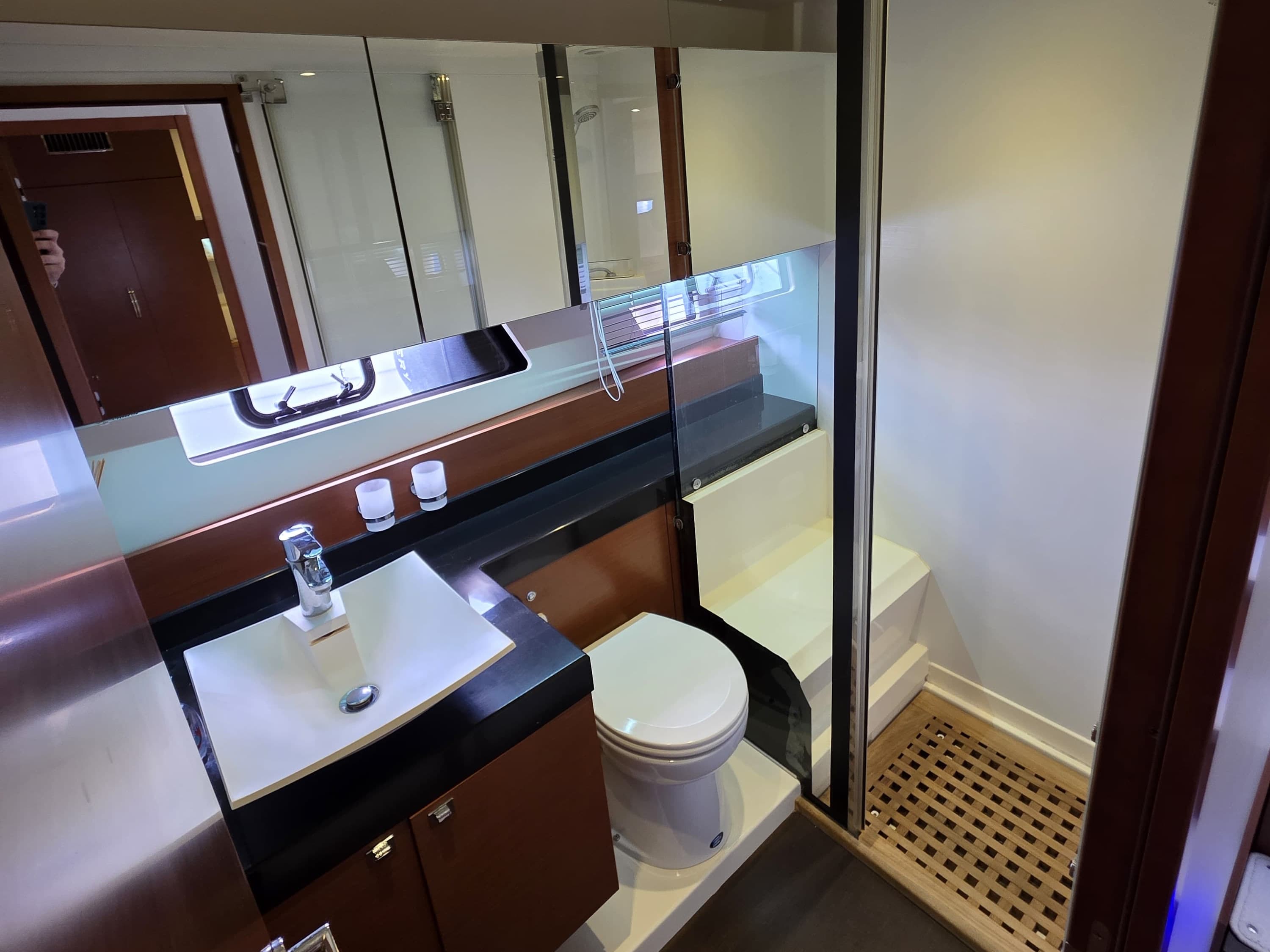 Prestige 550 Fly - photo 19