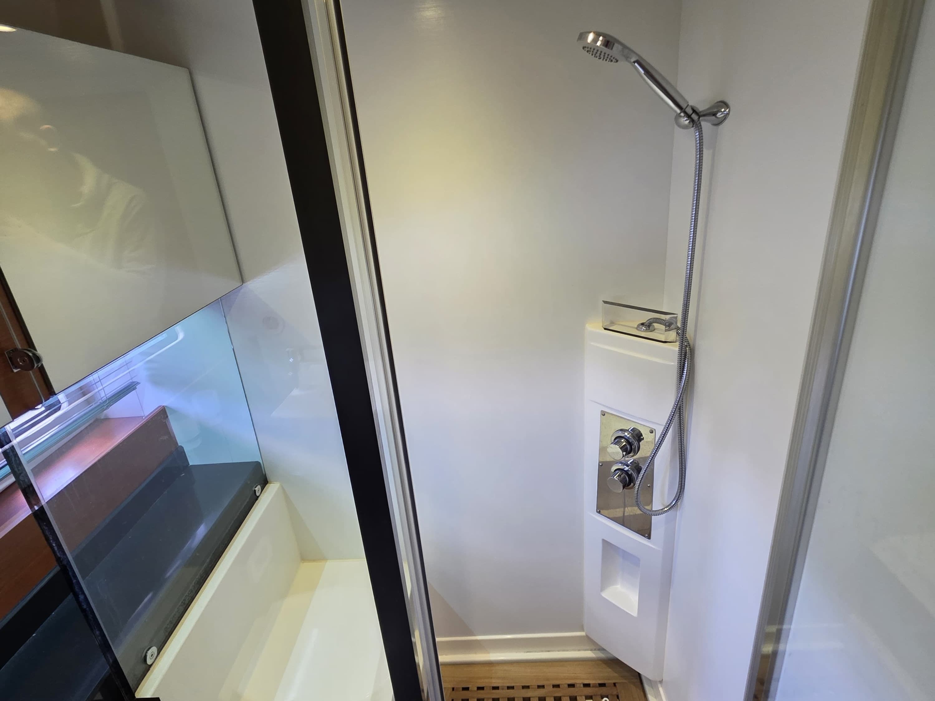 Prestige 550 Fly - photo 40