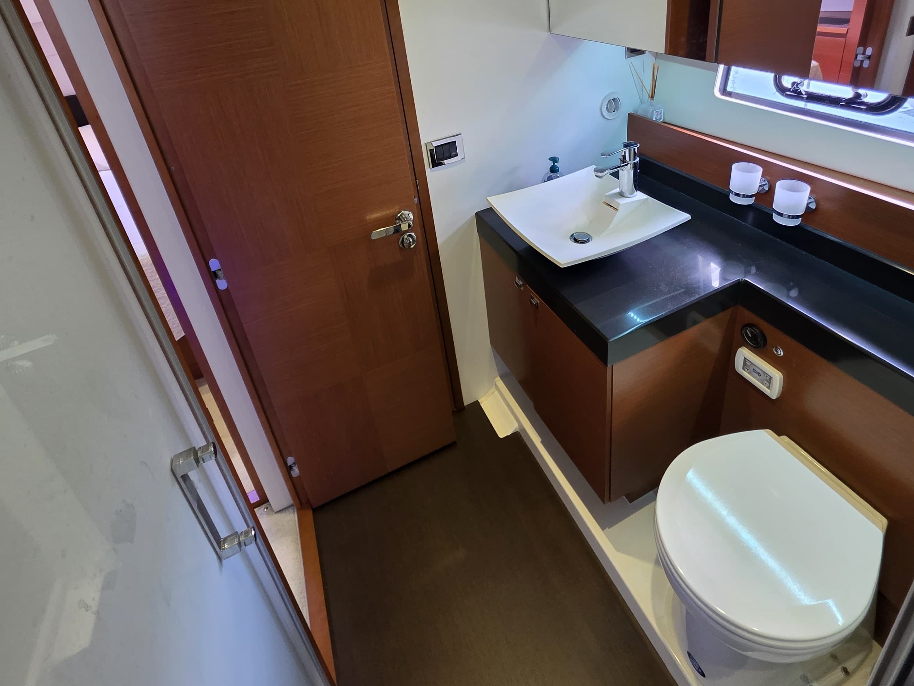 Prestige 550 Fly - photo 9