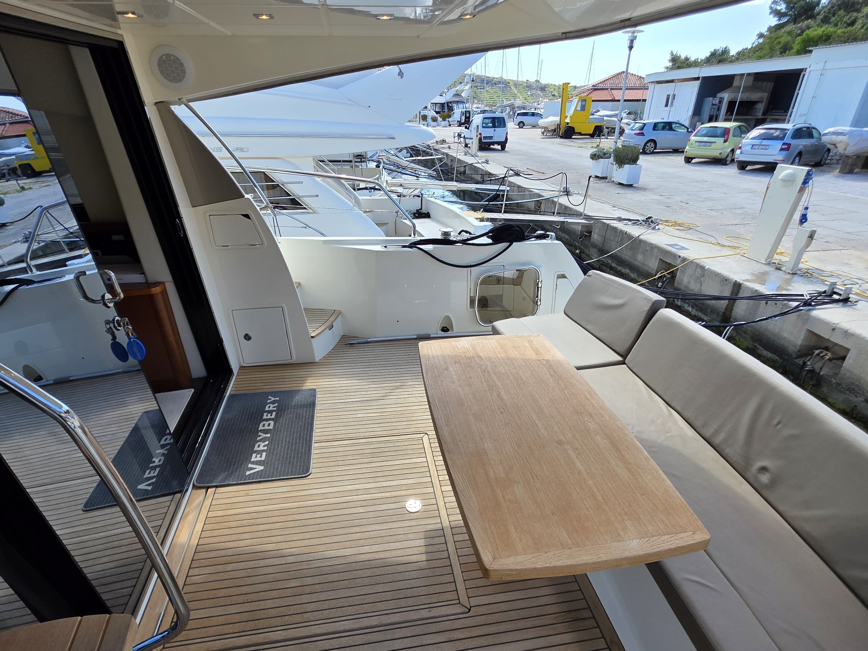 Prestige 550 Fly - photo 22
