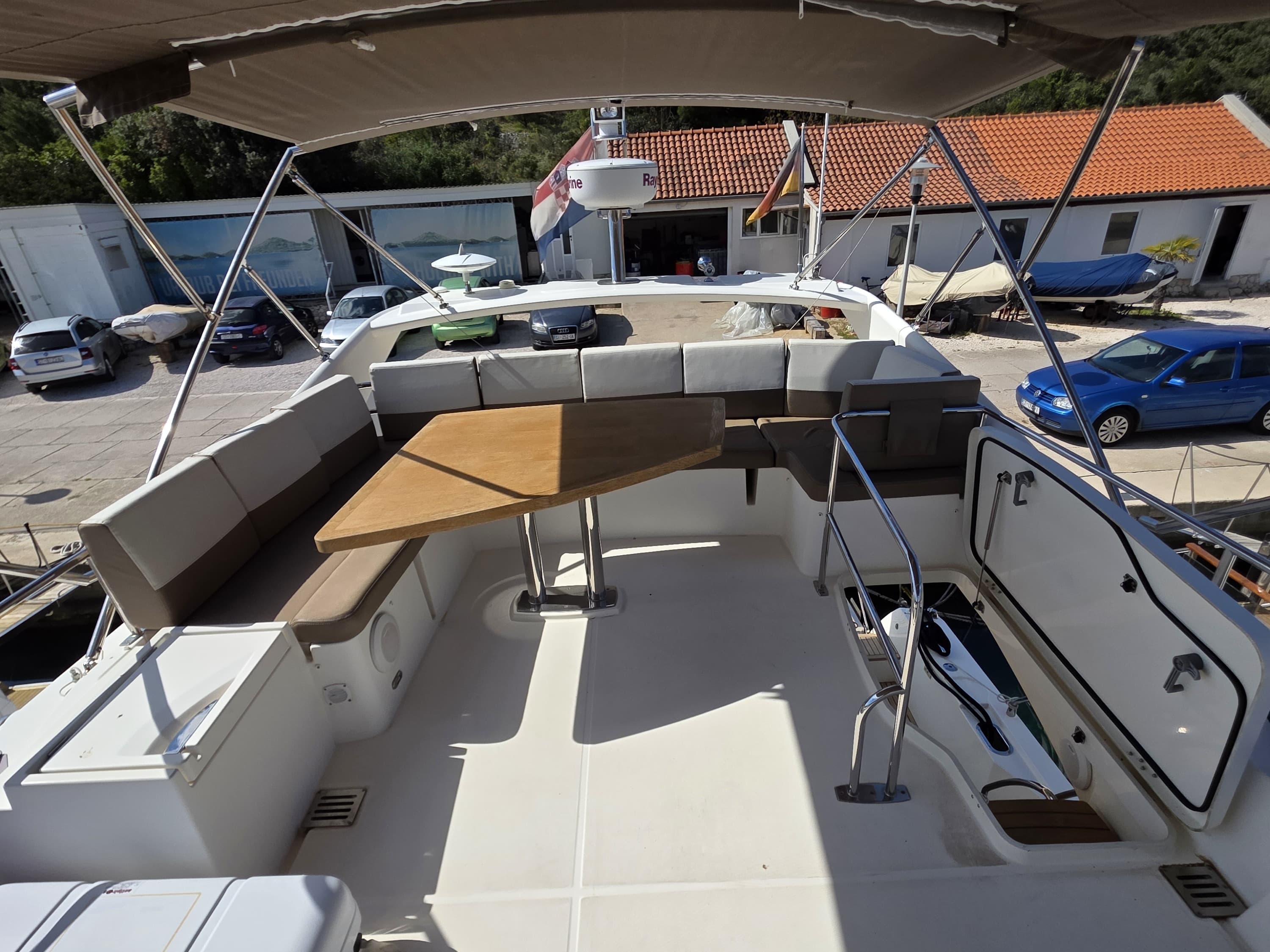 Prestige 550 Fly - photo 27