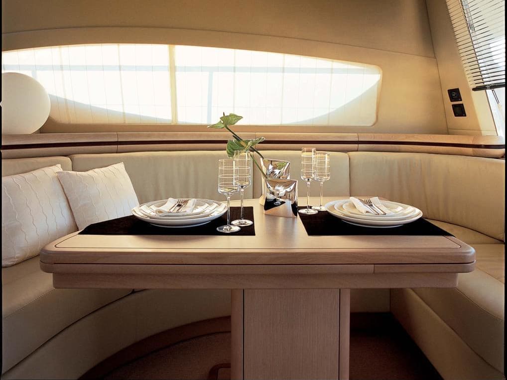 Ferretti 550 - photo 9