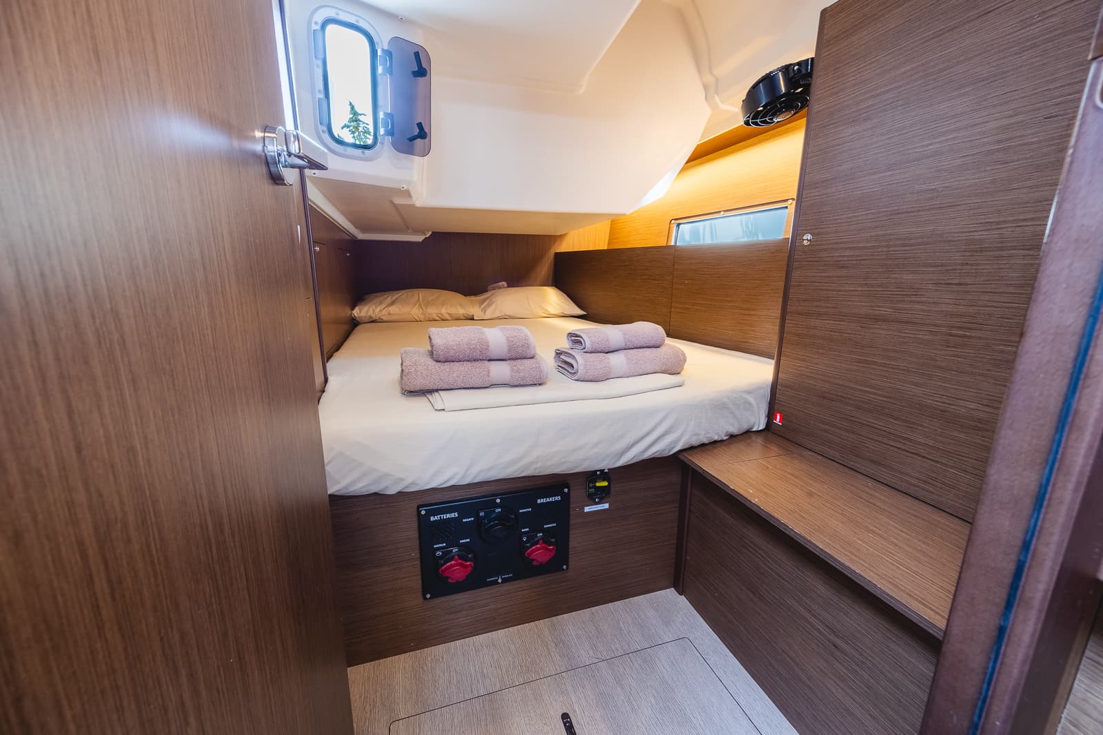 Oceanis 40.1 - photo 20