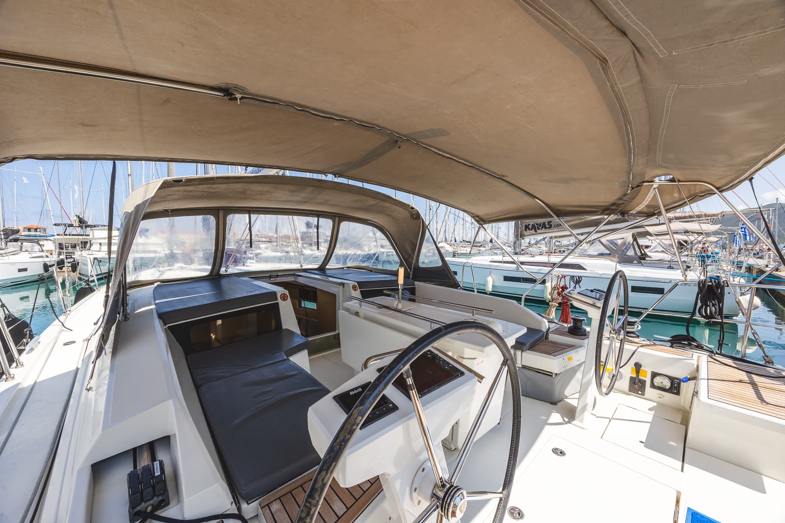 Oceanis 46.1 - photo 15