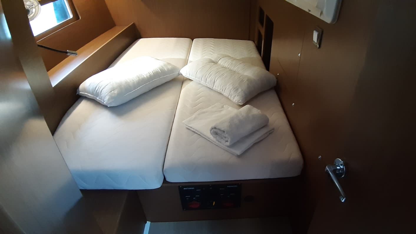 Oceanis 46.1 - photo 10