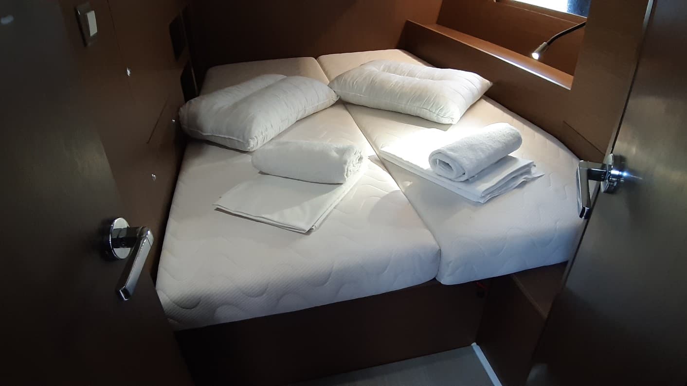 Oceanis 46.1 - photo 7