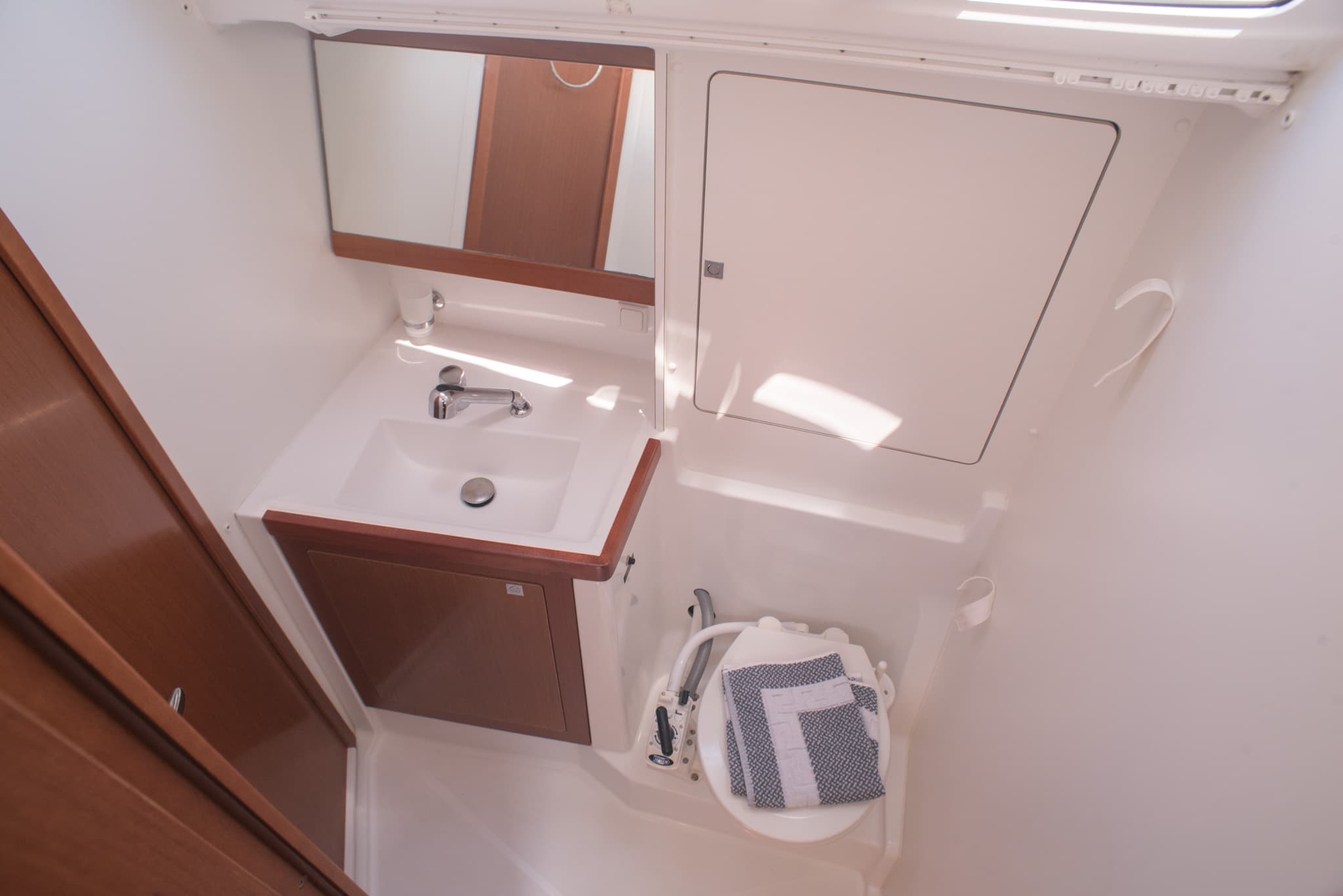 Oceanis 48 - photo 11