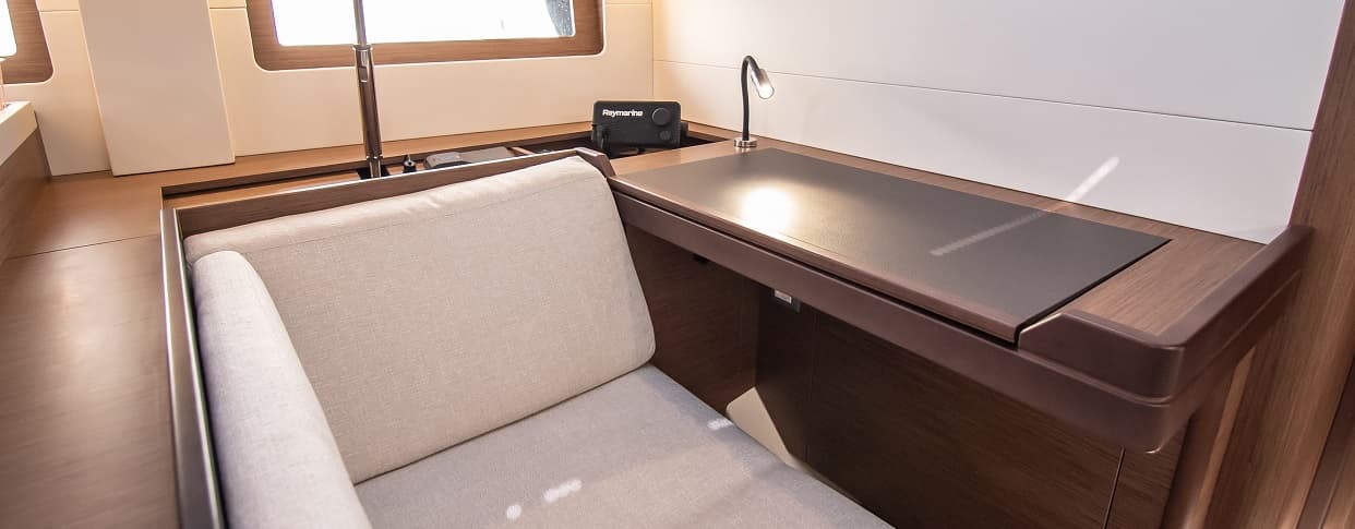 Oceanis 51.1 - photo 8