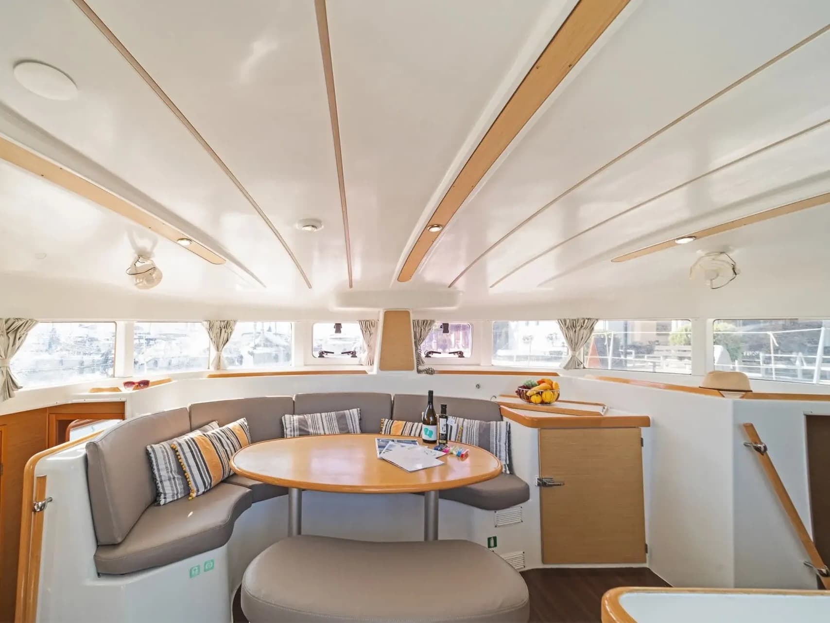 Lagoon 380 - photo 17