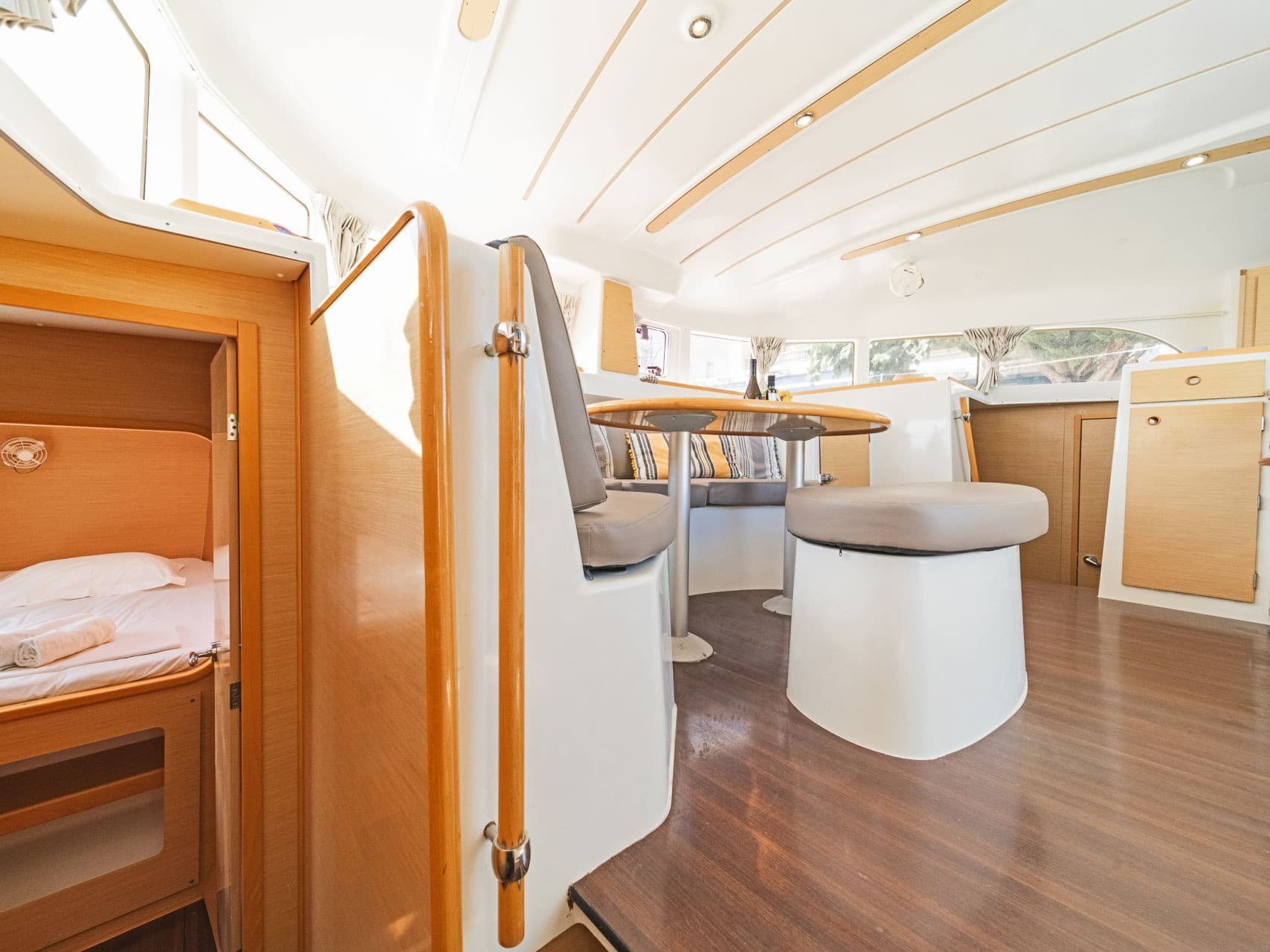 Lagoon 380 - photo 11