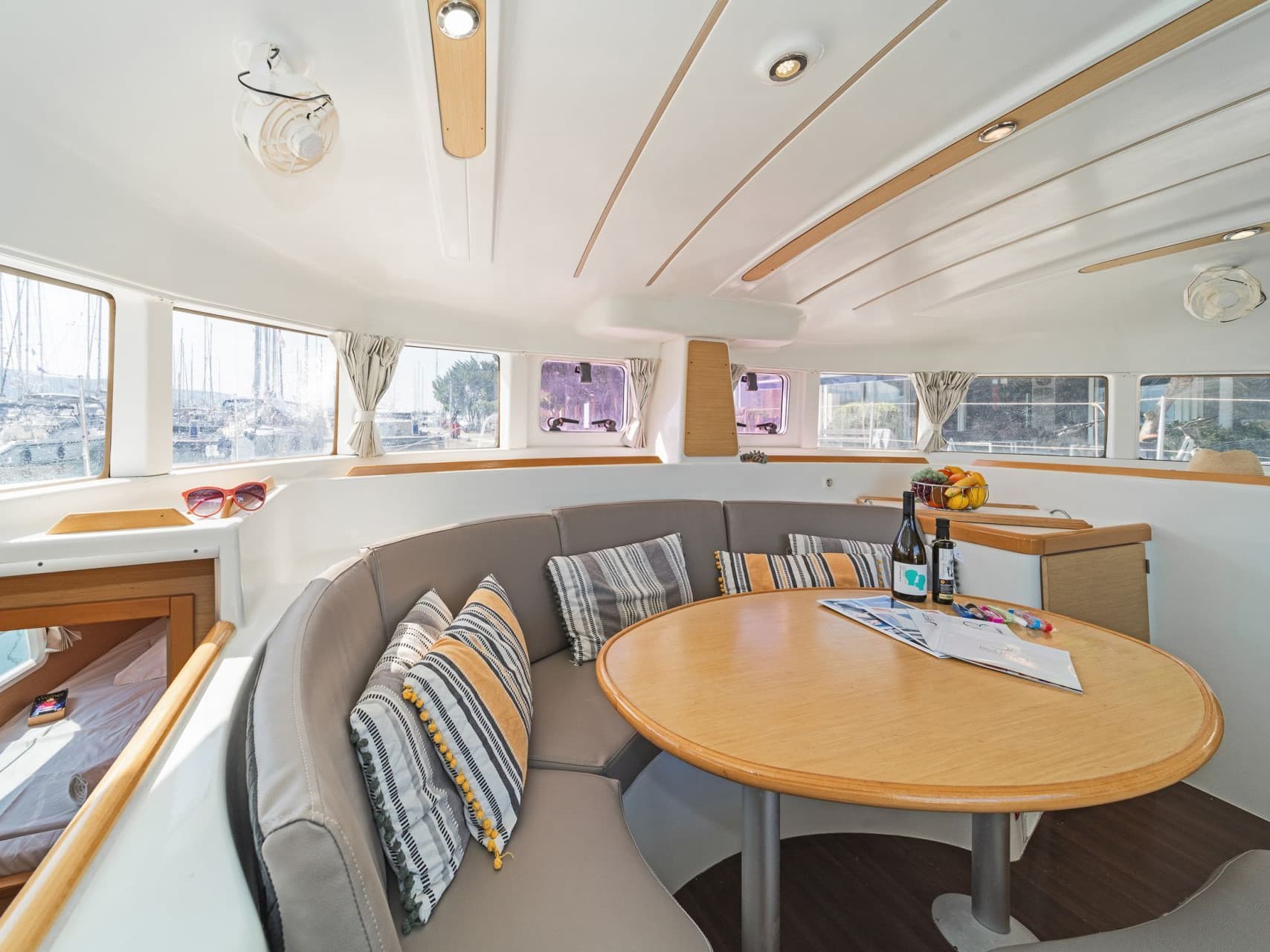 Lagoon 380 - photo 6