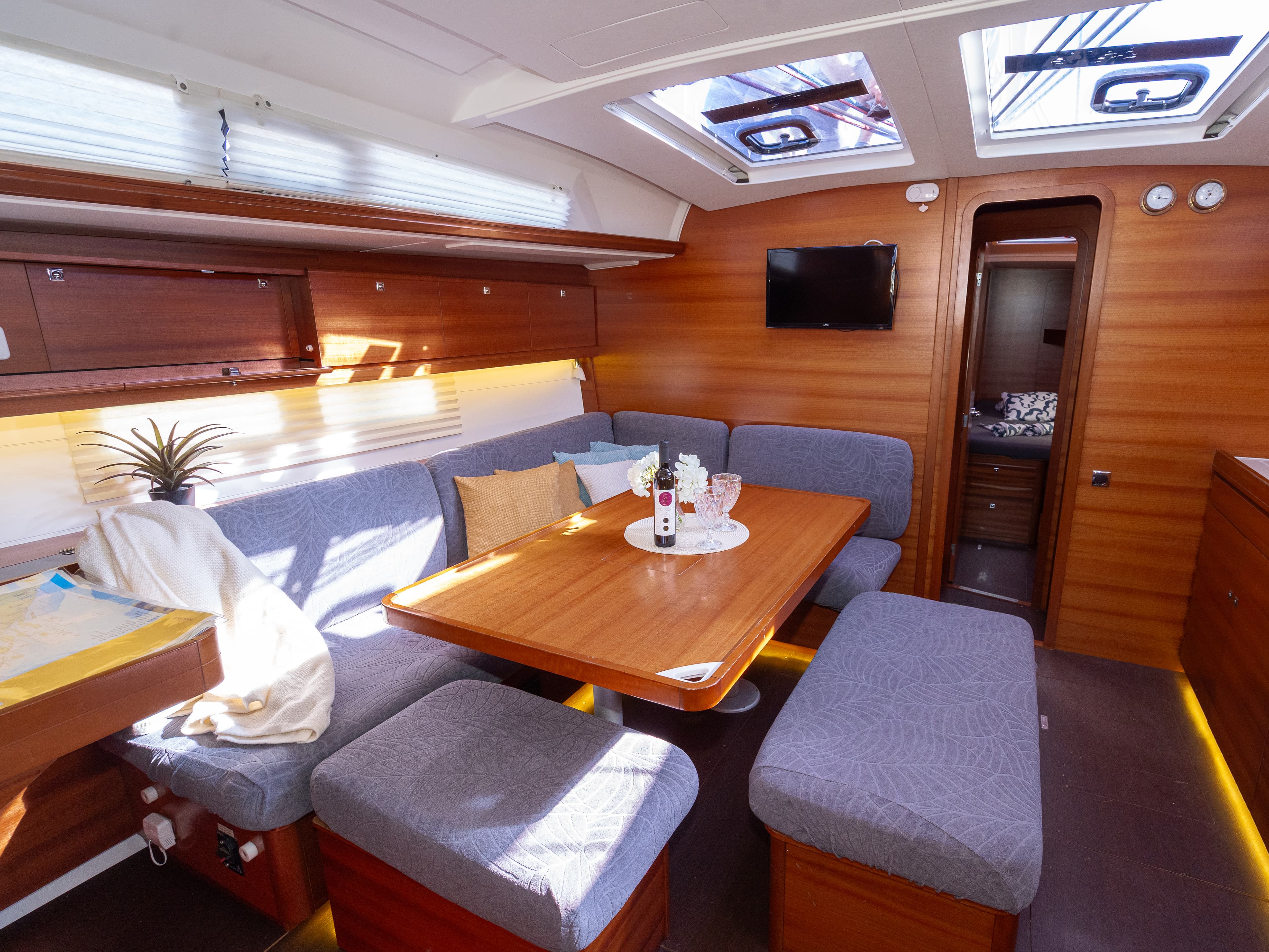 Dufour 460 Grand Large - photo 14